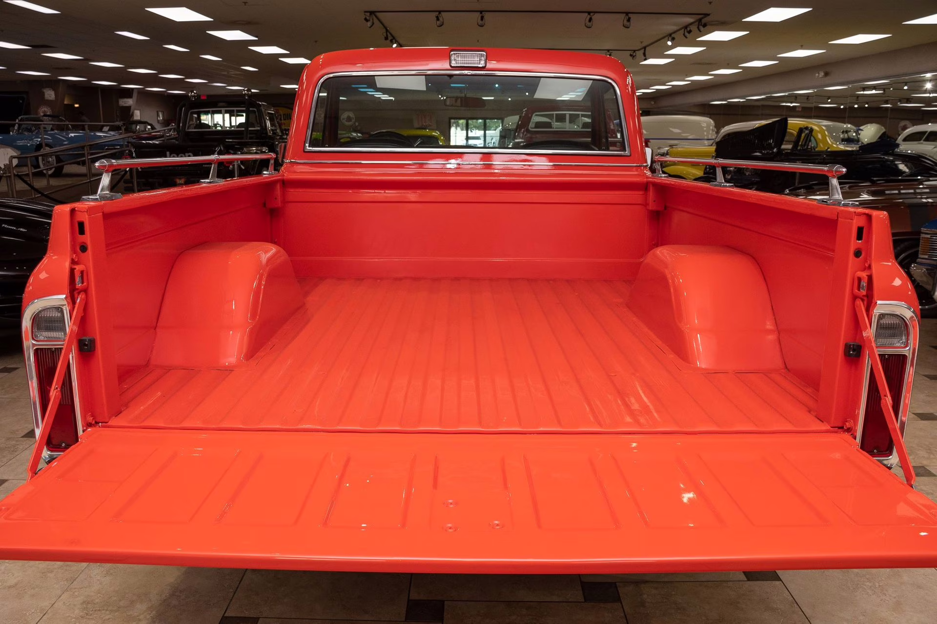 1970 Orange/White Chevrolet C/10