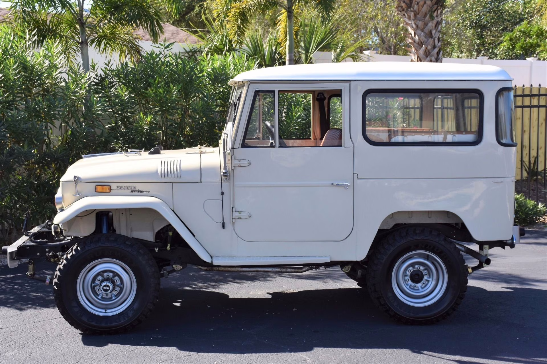 1967 Beige Toyota FJ40
