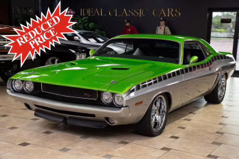 1971 Metallic Green &amp; Silver Dodge Challenger
