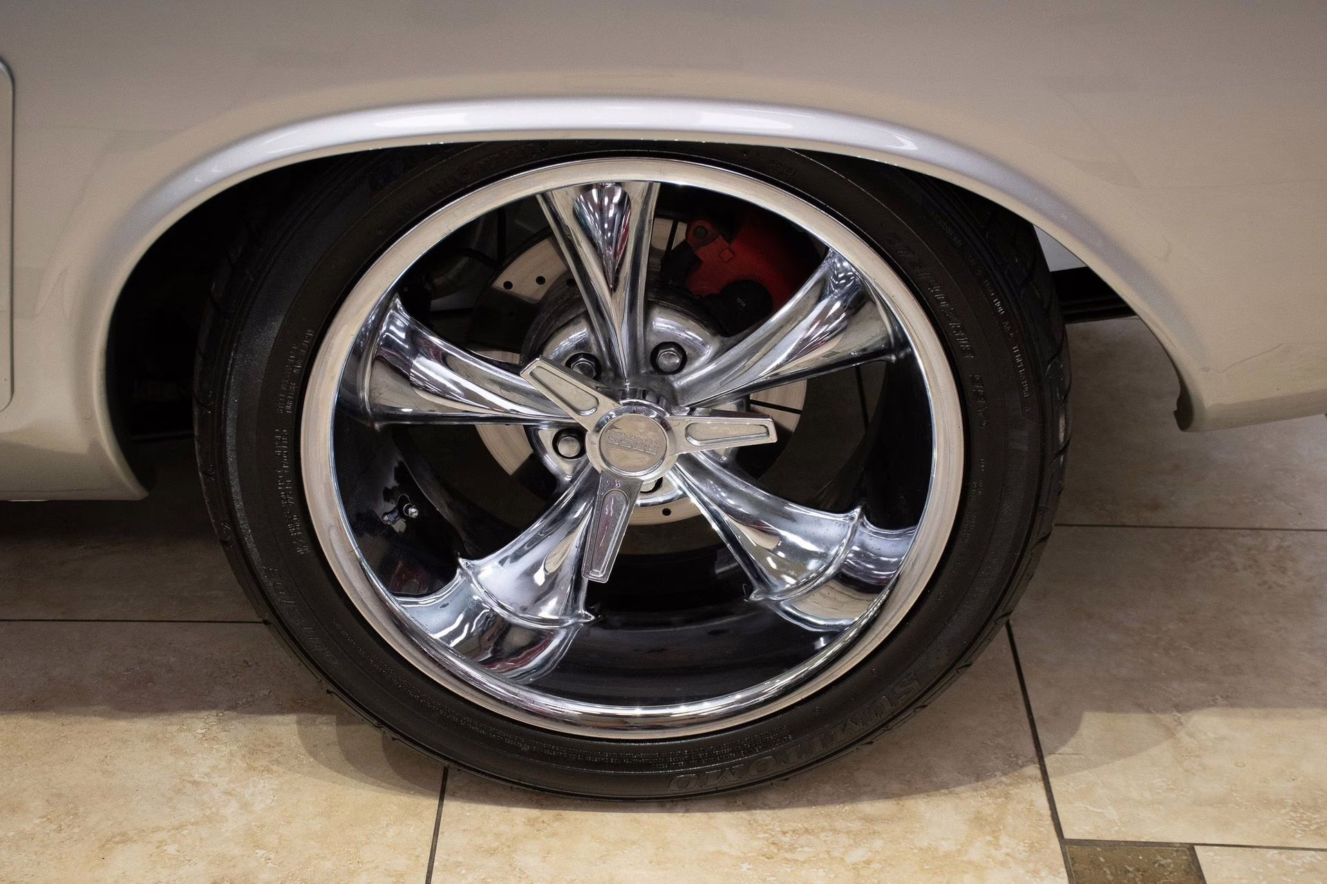 1971 Metallic Green &amp; Silver Dodge Challenger