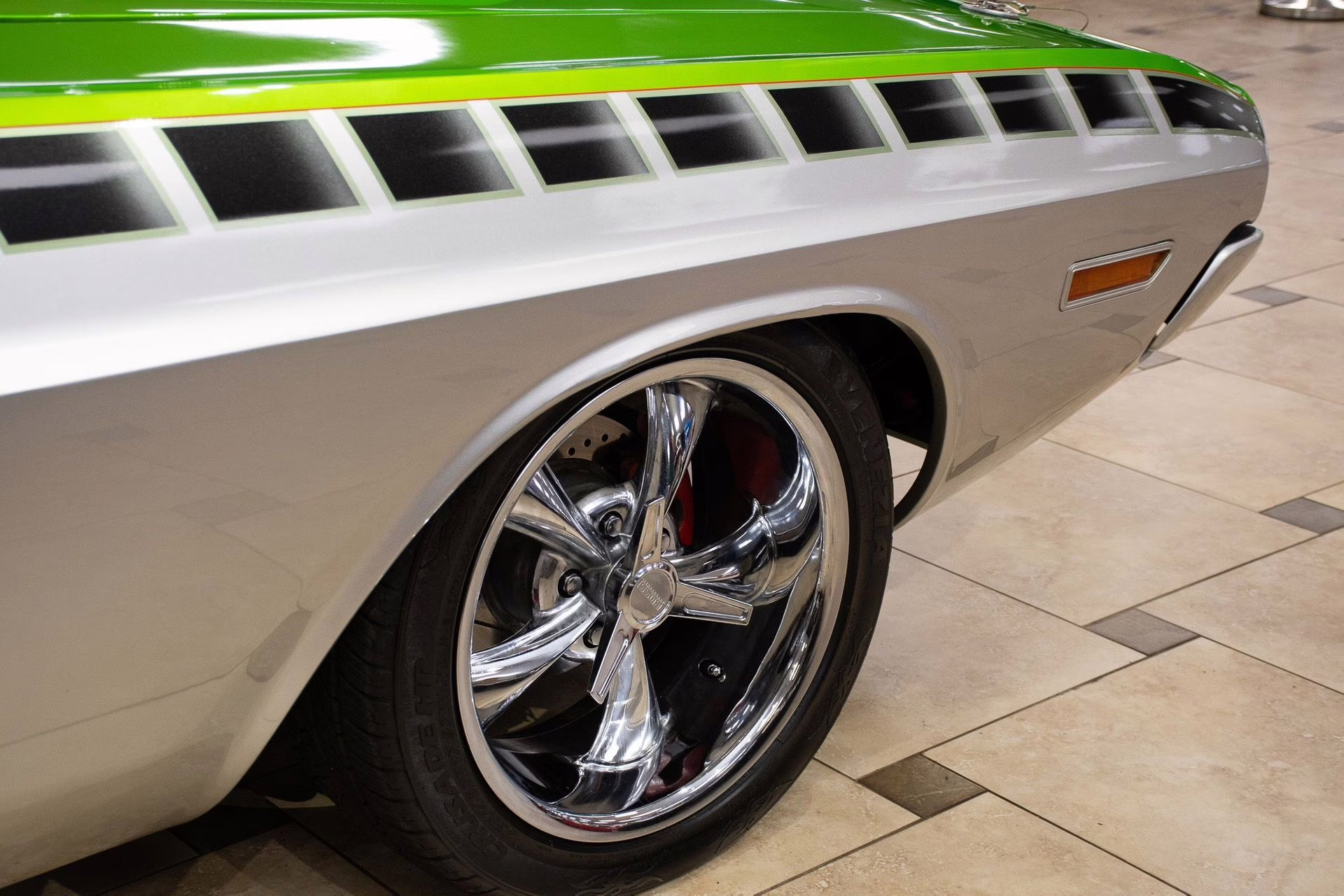 1971 Metallic Green &amp; Silver Dodge Challenger