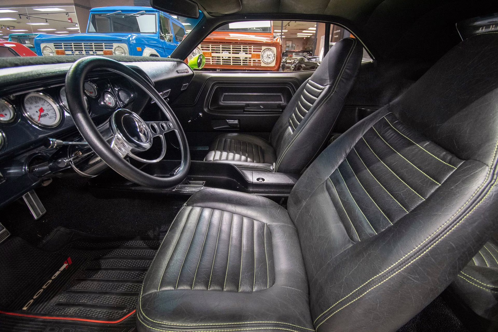 1971 Metallic Green &amp; Silver Dodge Challenger
