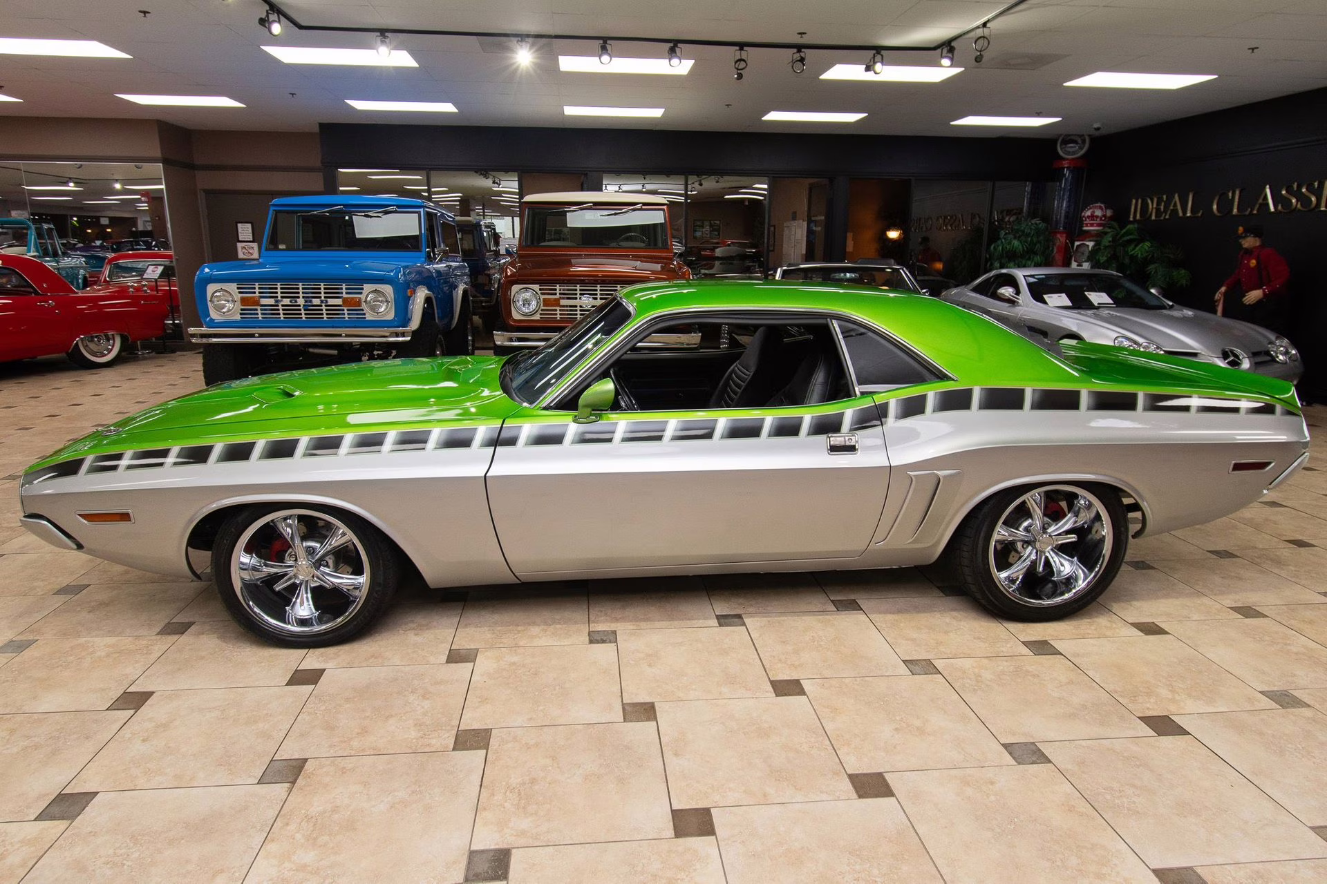 1971 Metallic Green &amp; Silver Dodge Challenger