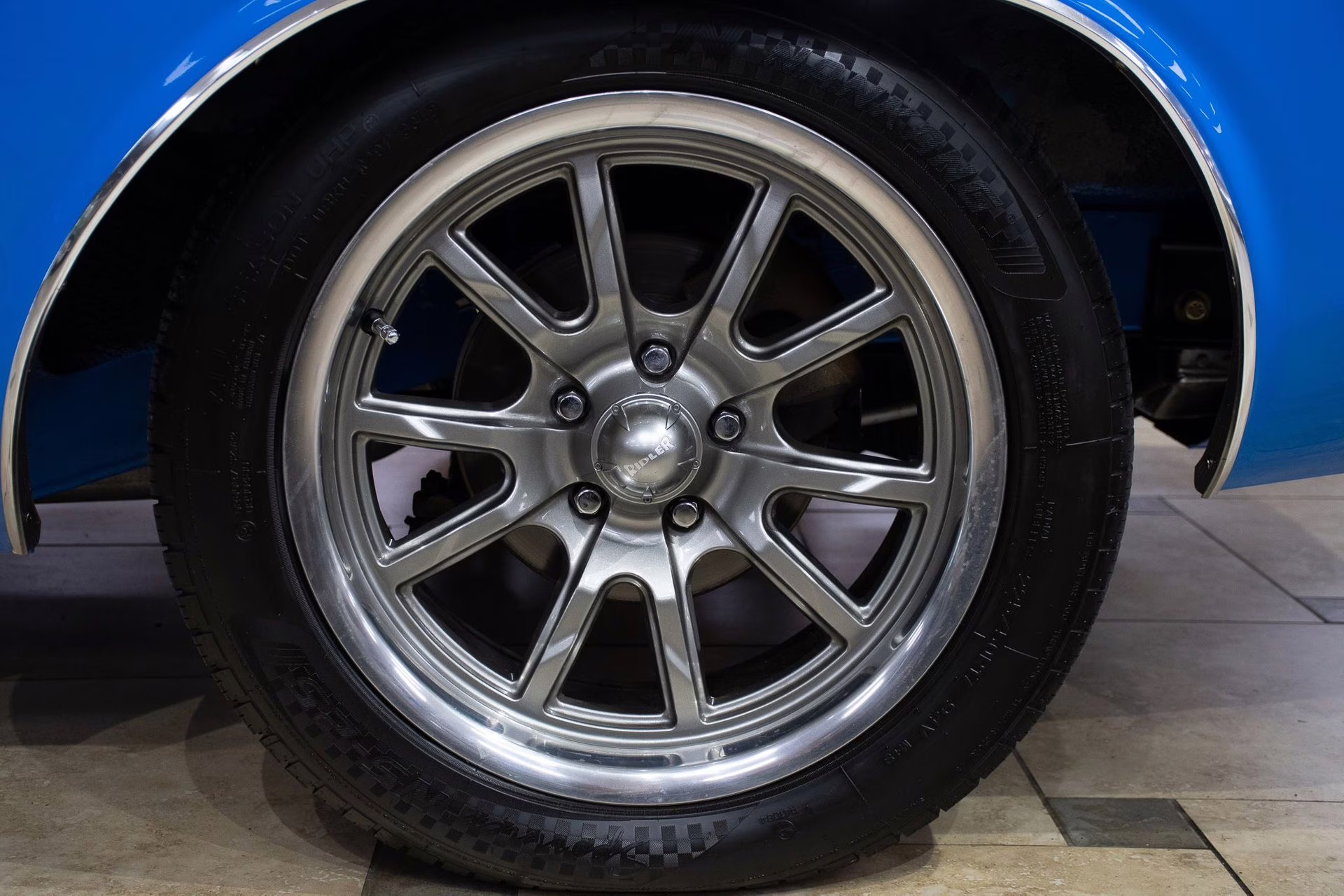 1972 Petty Blue Dodge Challenger