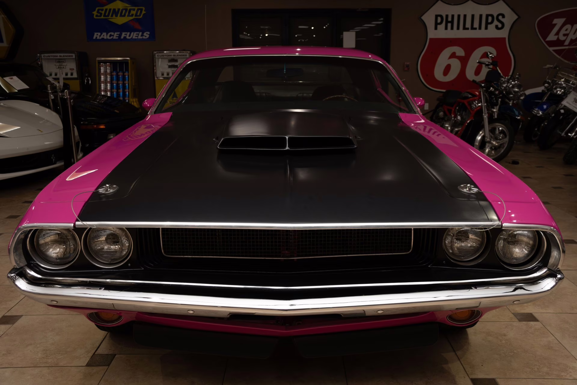 1970 FM3 Panther Pink Dodge Challenger