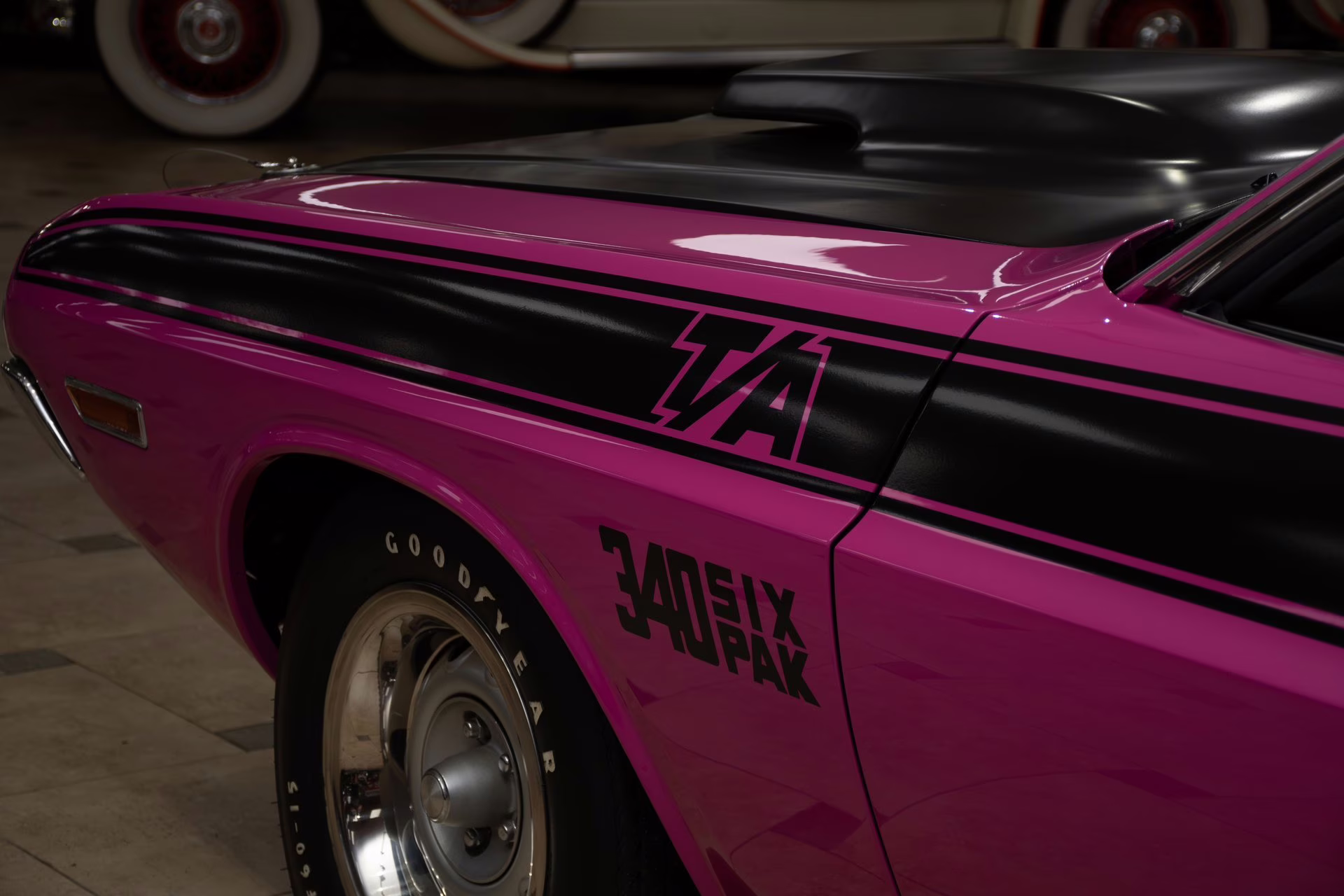 1970 FM3 Panther Pink Dodge Challenger
