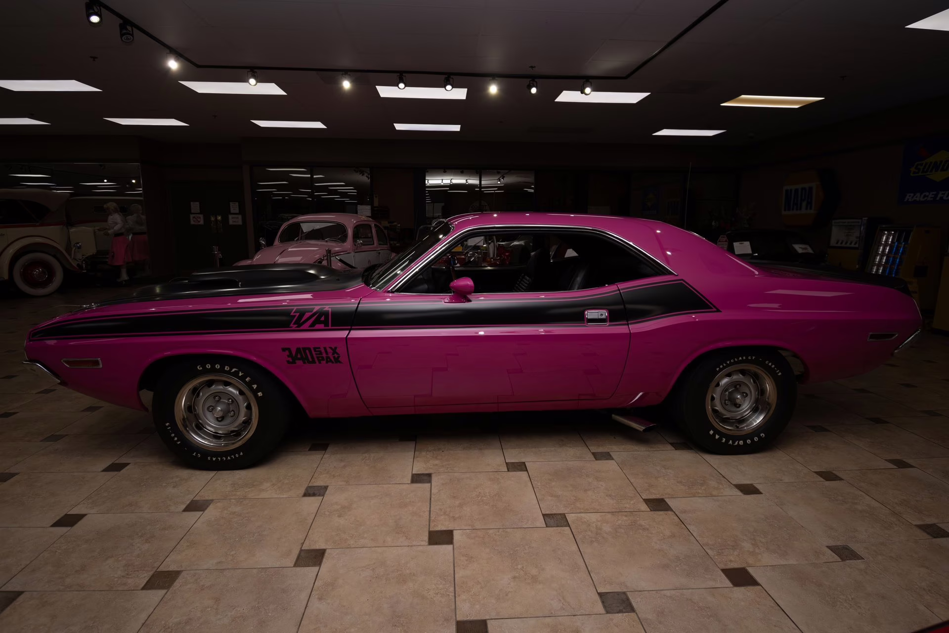 1970 FM3 Panther Pink Dodge Challenger