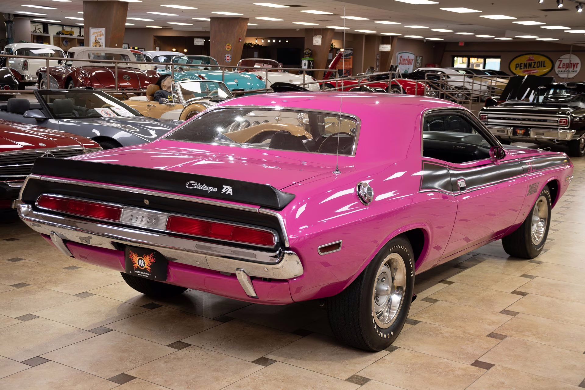 1970 FM3 Panther Pink Dodge Challenger