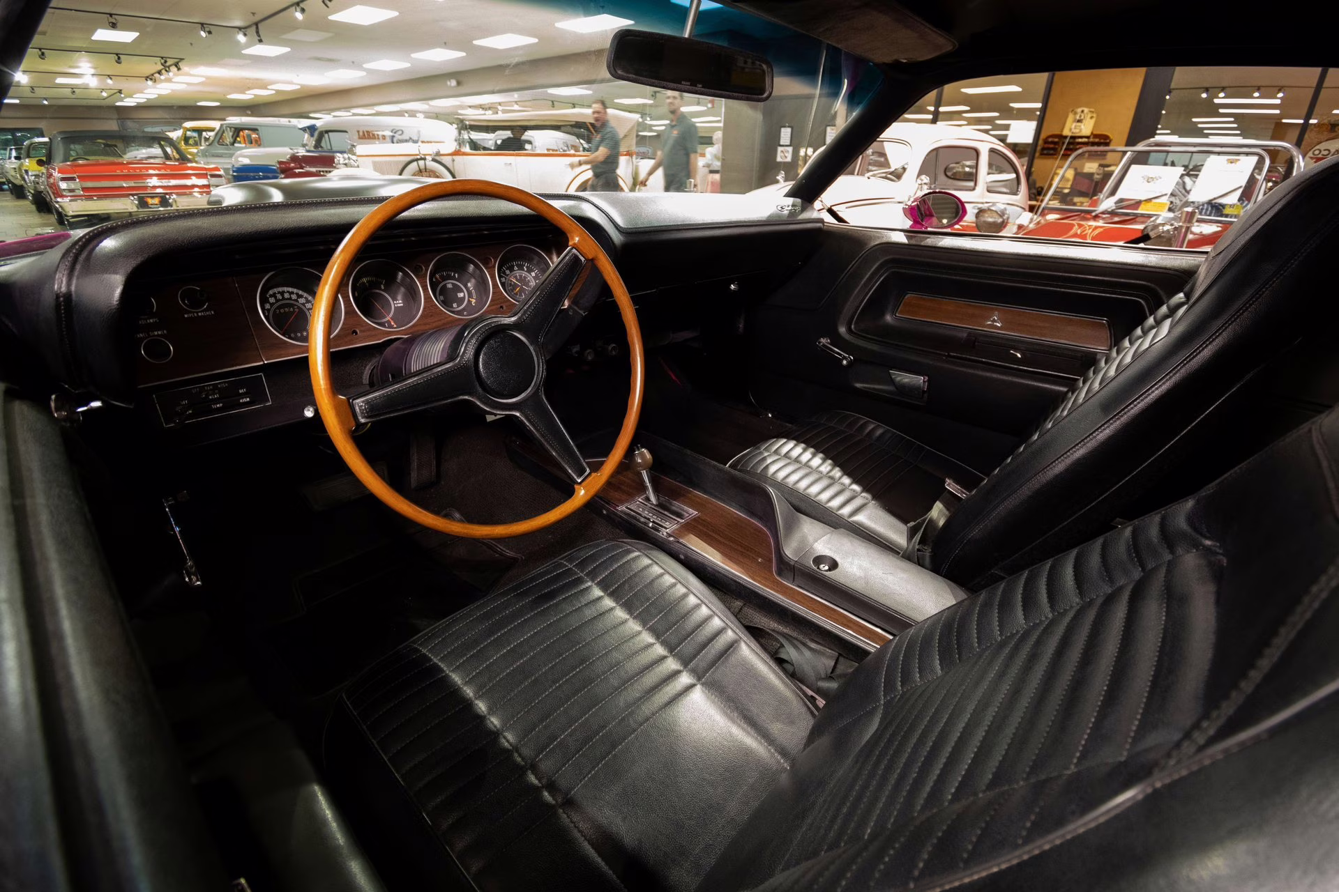 1970 FM3 Panther Pink Dodge Challenger