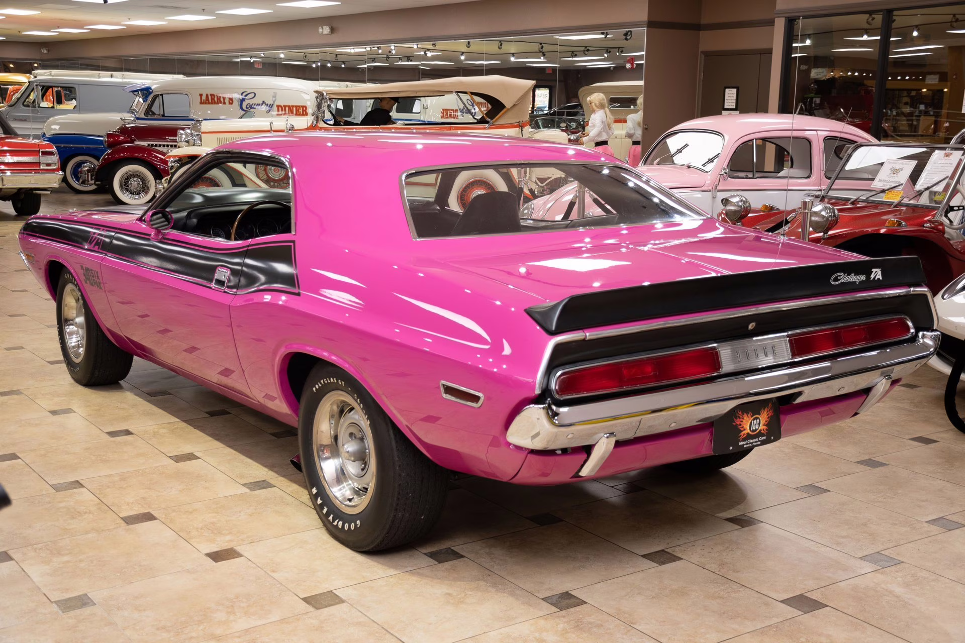 1970 FM3 Panther Pink Dodge Challenger