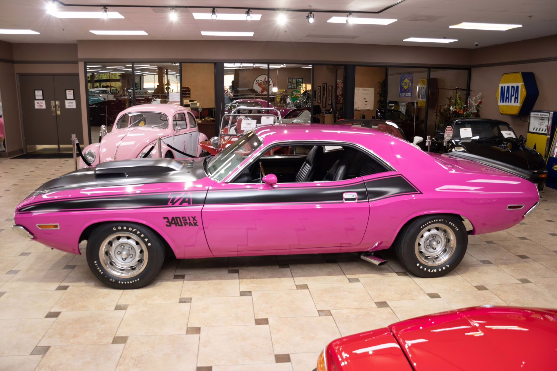 1970 FM3 Panther Pink Dodge Challenger