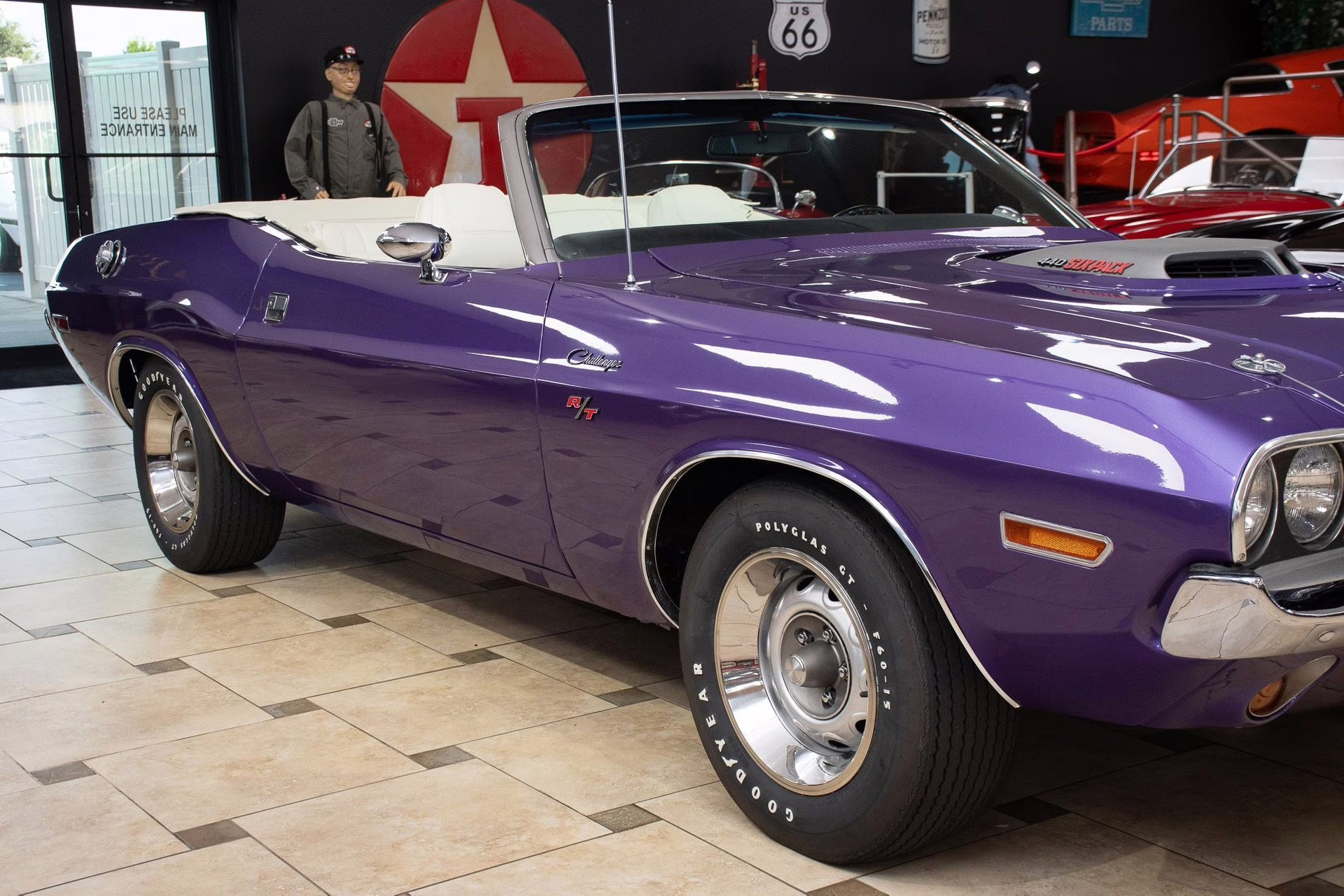1970 Plum Crazy Dodge Challenger