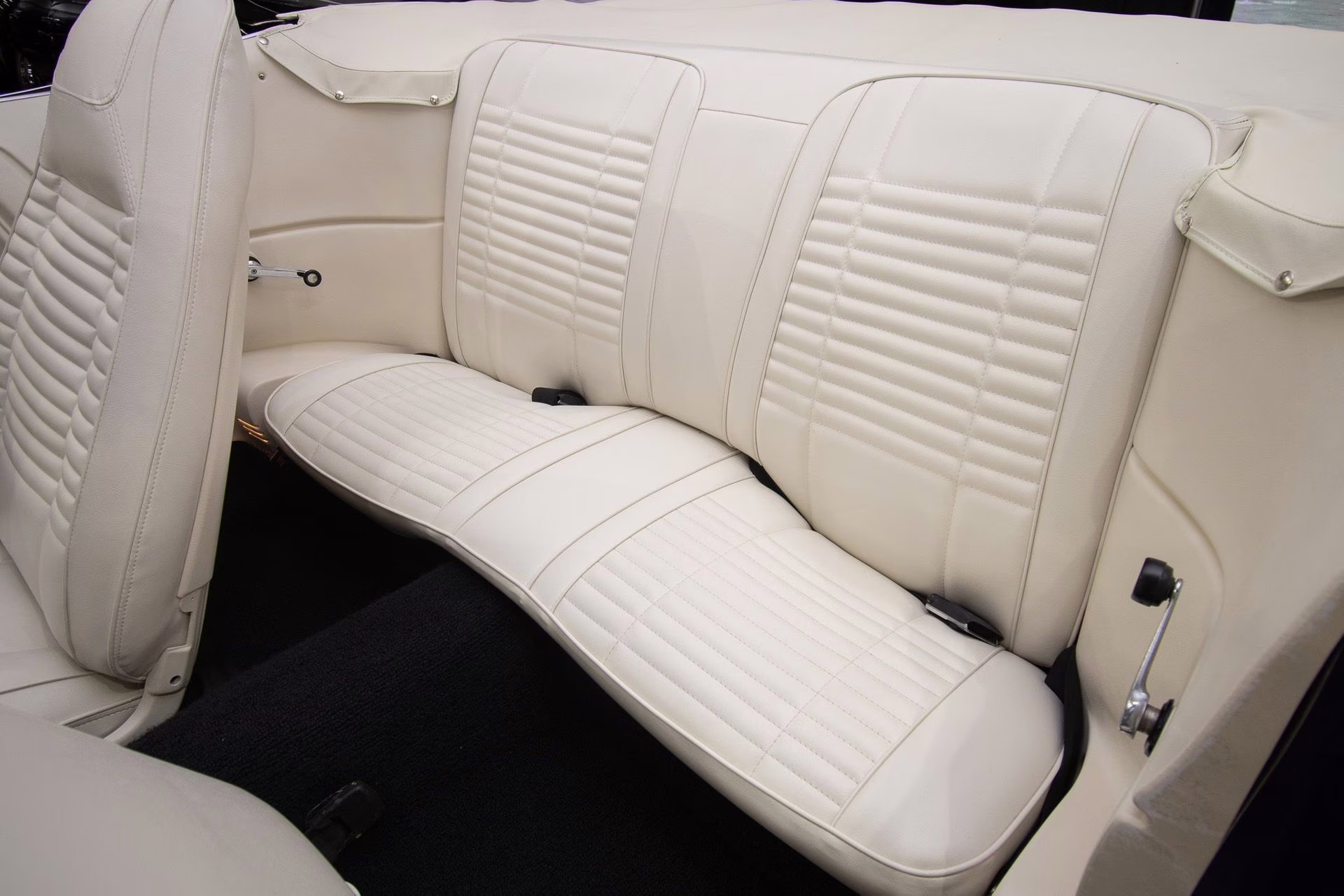 1970 Plum Crazy Dodge Challenger