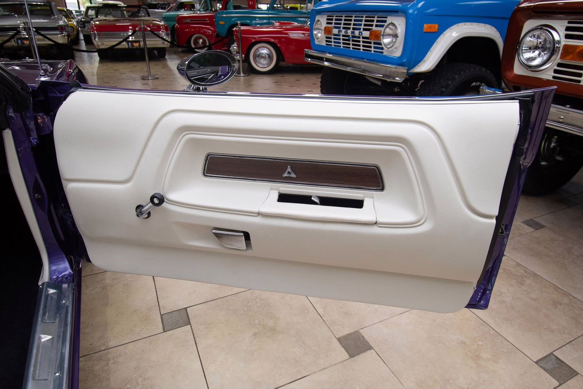 1970 Plum Crazy Dodge Challenger