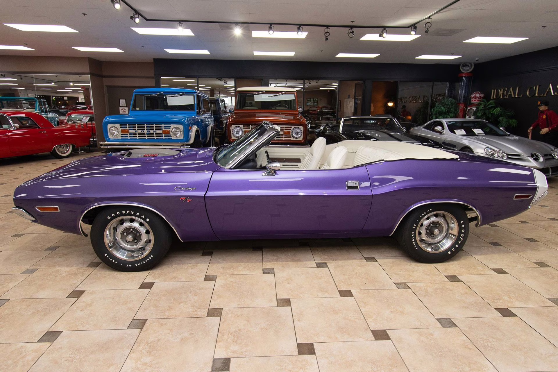 1970 Plum Crazy Dodge Challenger