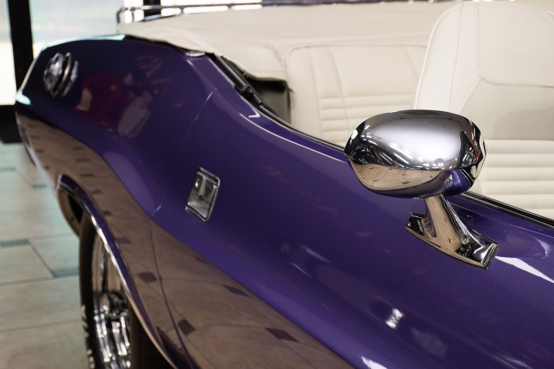 1970 Plum Crazy Dodge Challenger