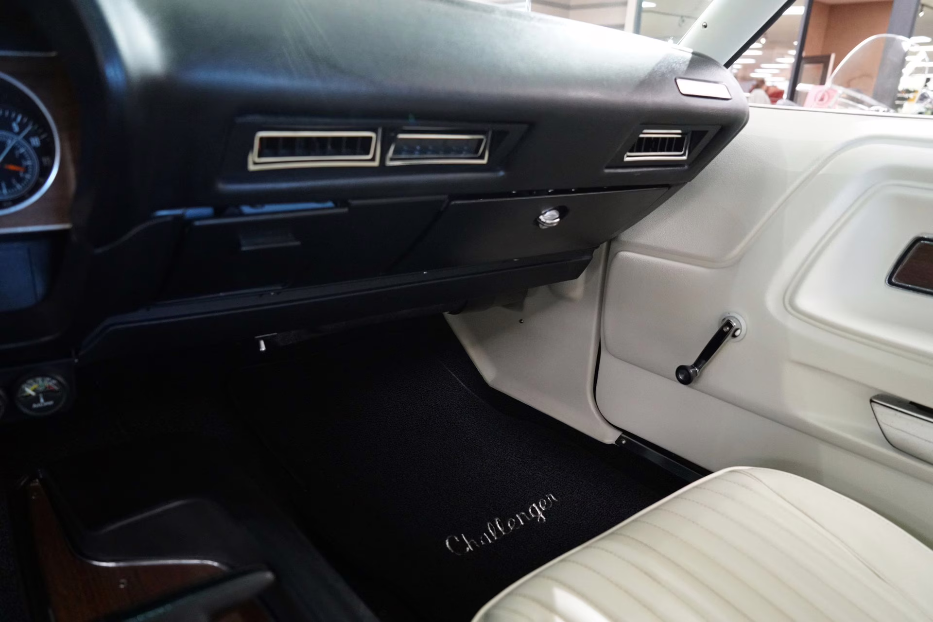 1971 Black Velvet Dodge Challenger