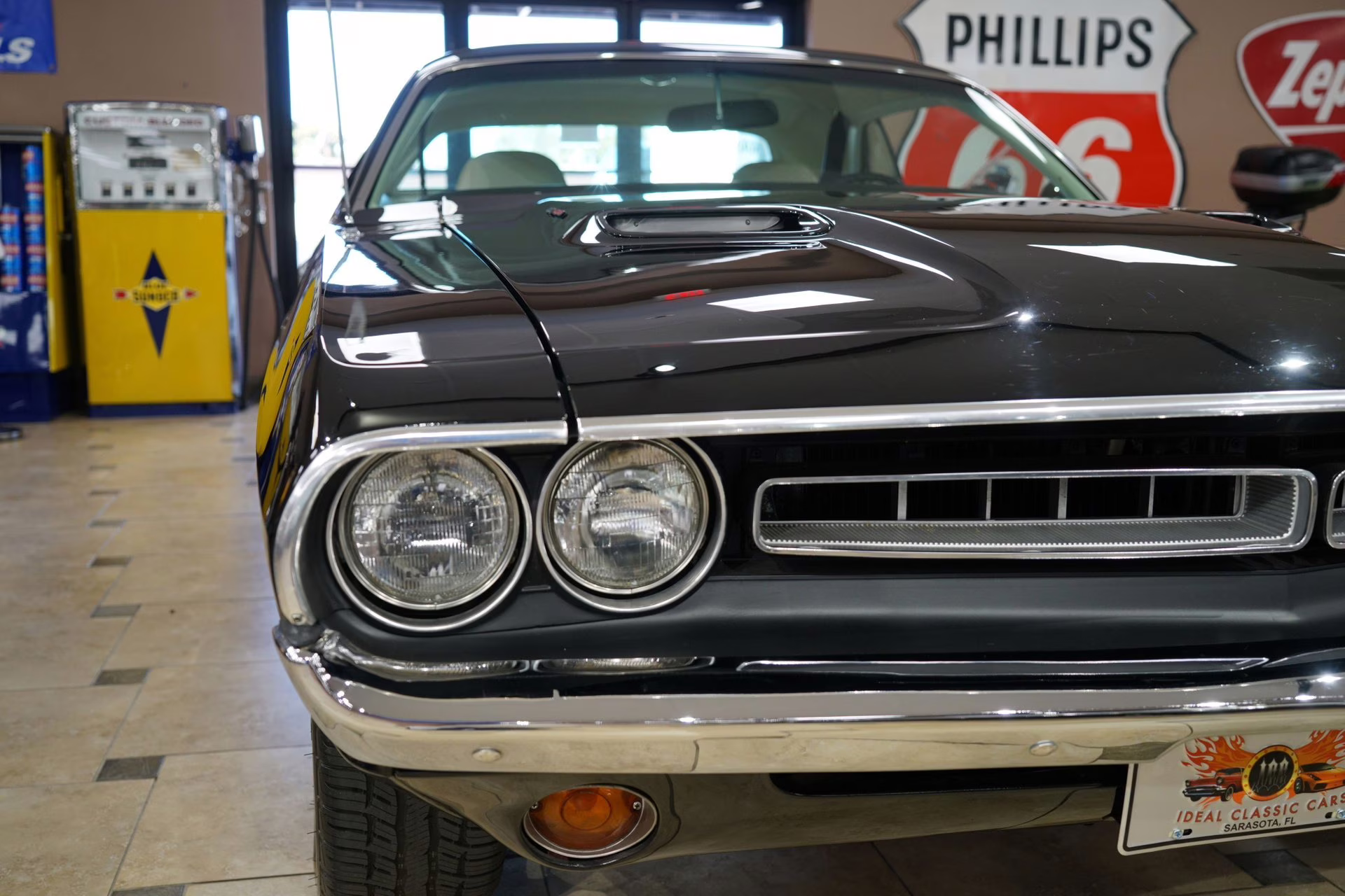 1971 Black Velvet Dodge Challenger