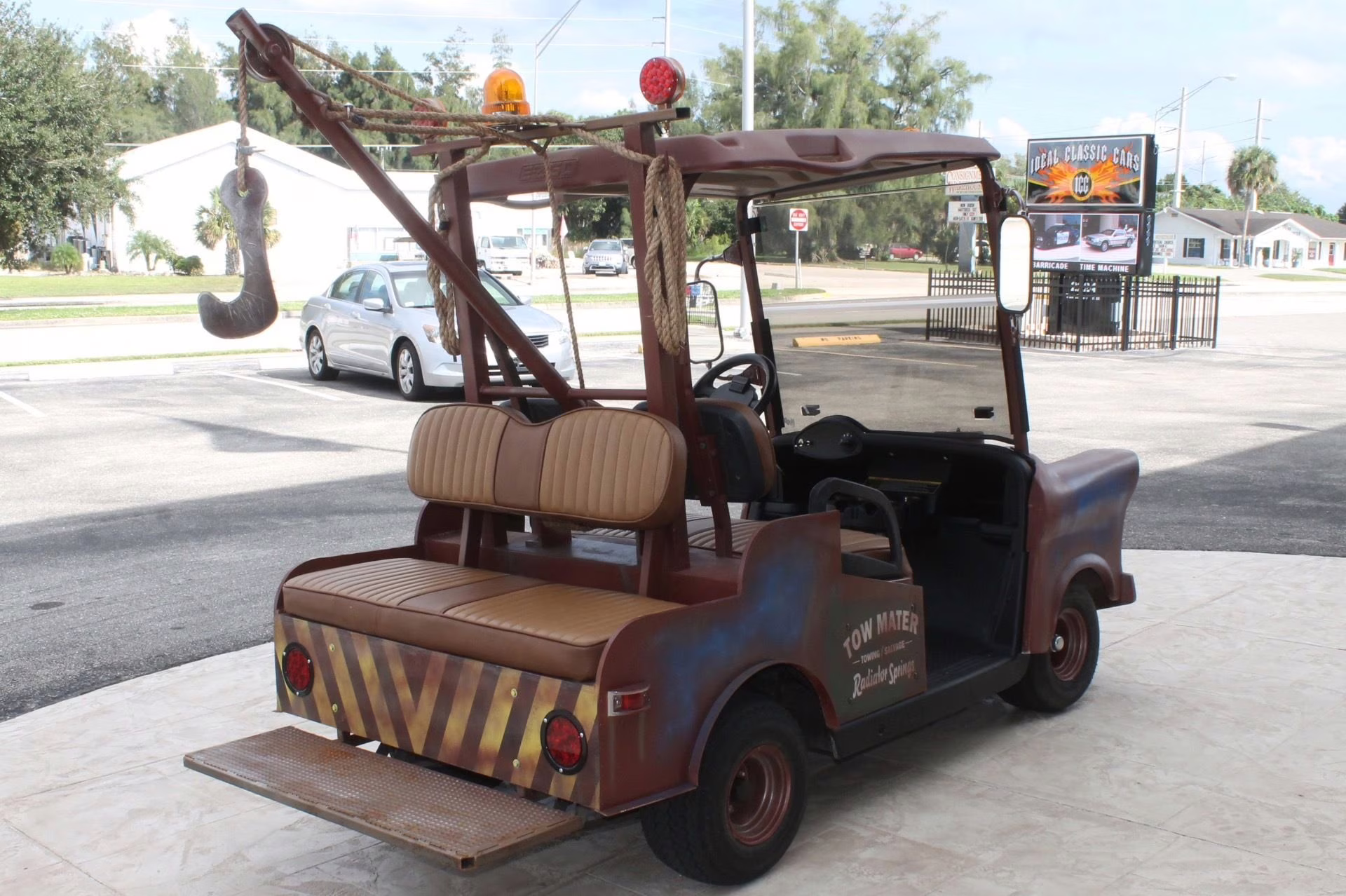 2013 Z EZ-GO RXV Tow Mater Golf Cart