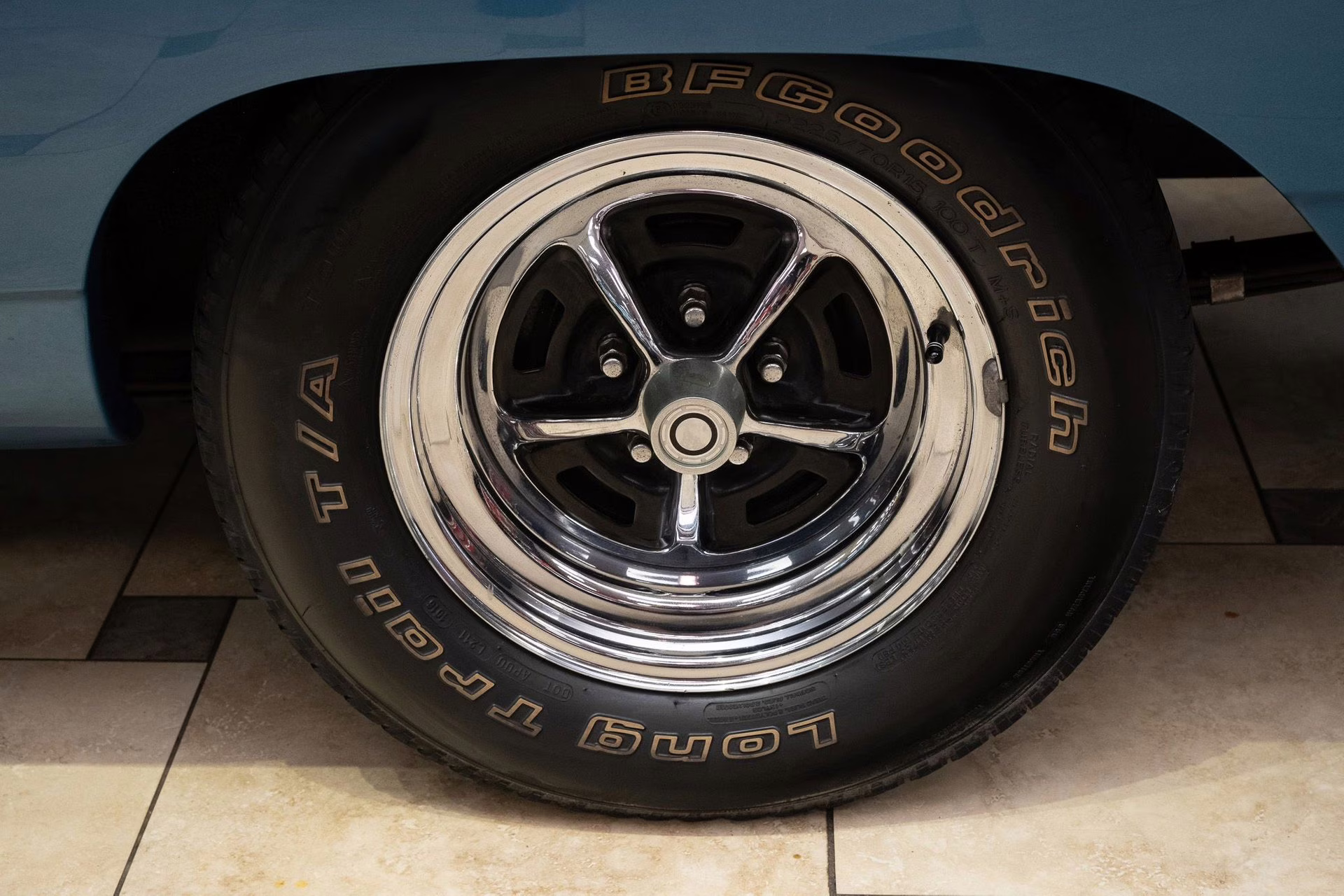 1968 Dark Blue Metallic Plymouth Road Runner