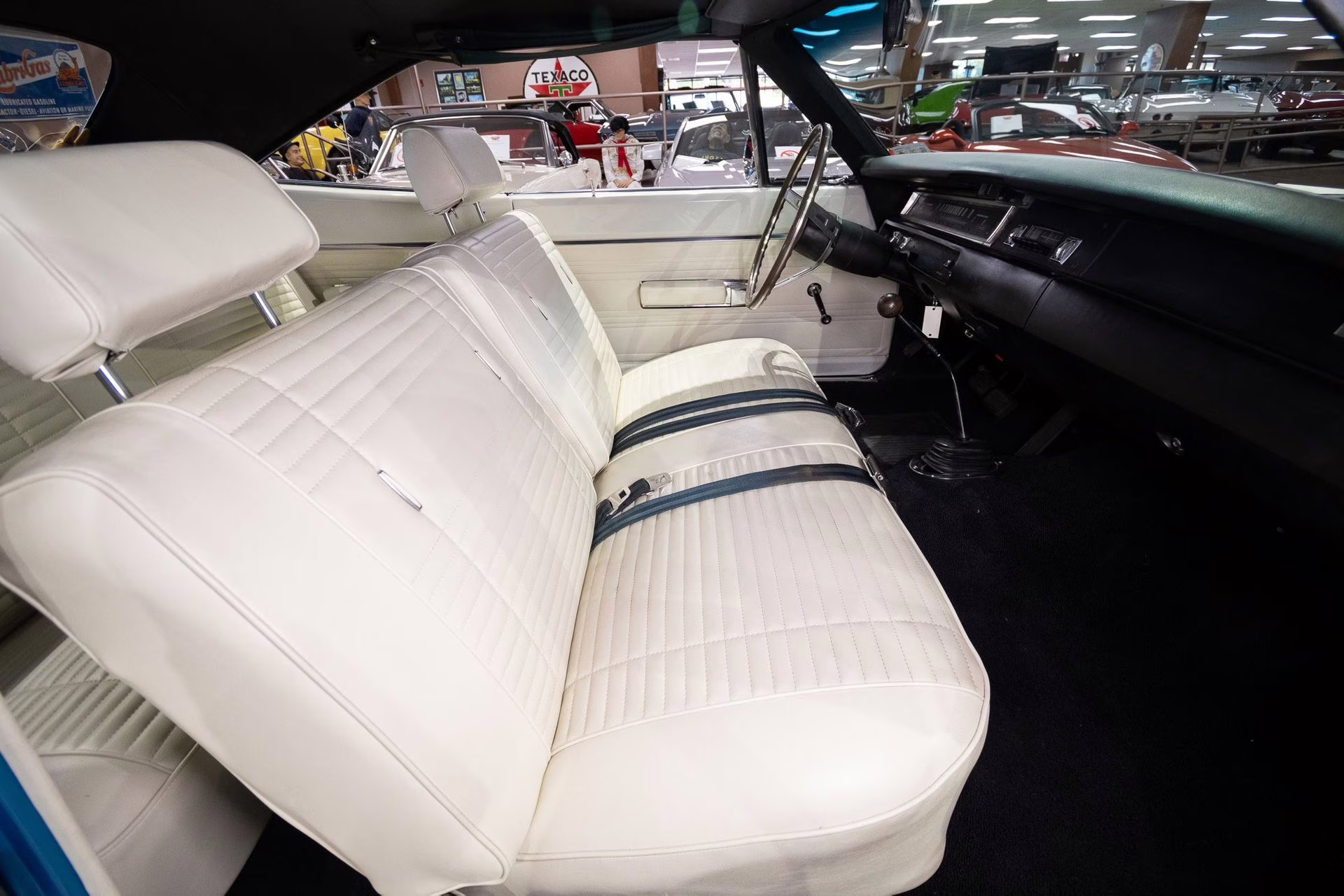 1969 B5 Blue Fire Metallic Plymouth Road Runner