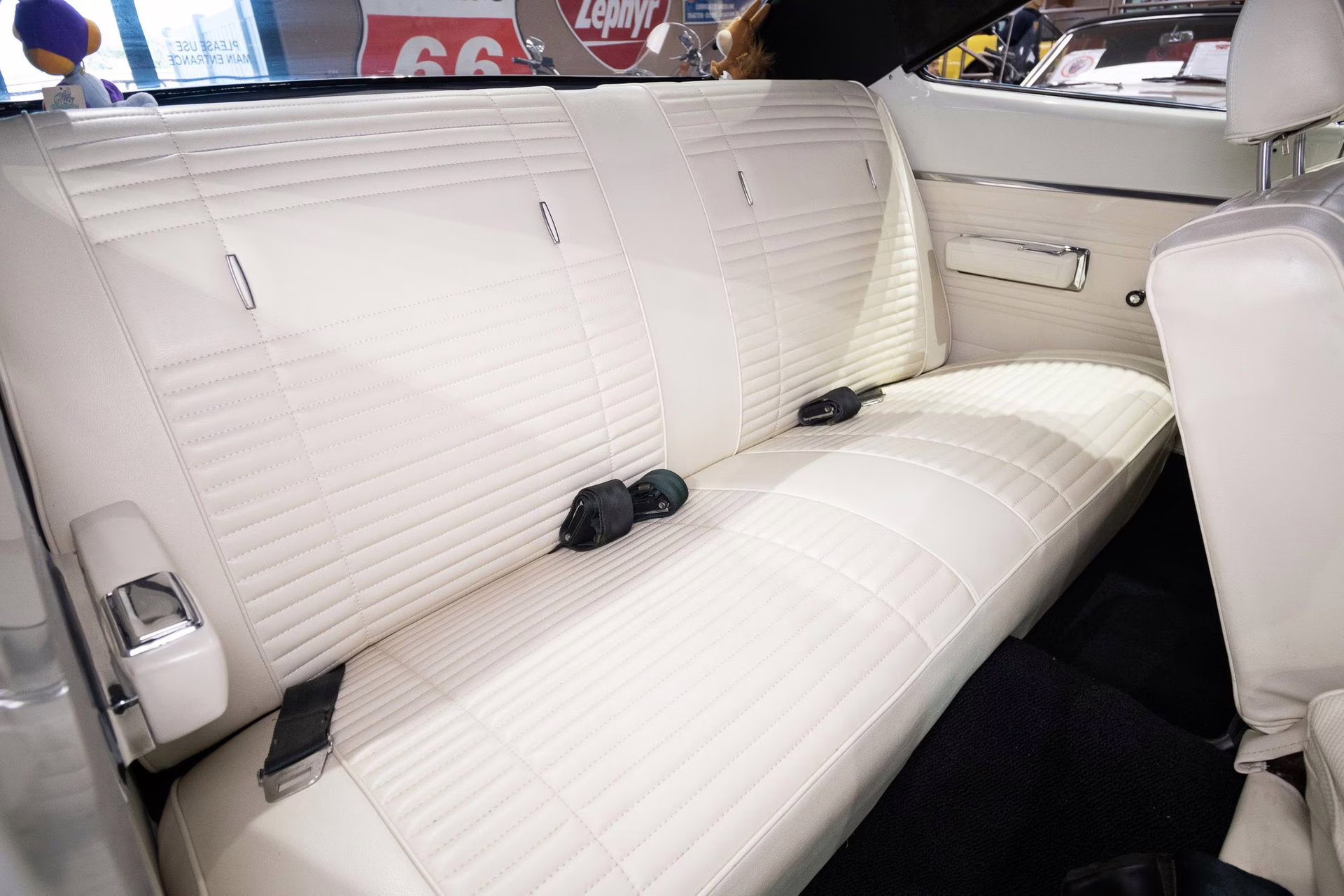 1969 B5 Blue Fire Metallic Plymouth Road Runner