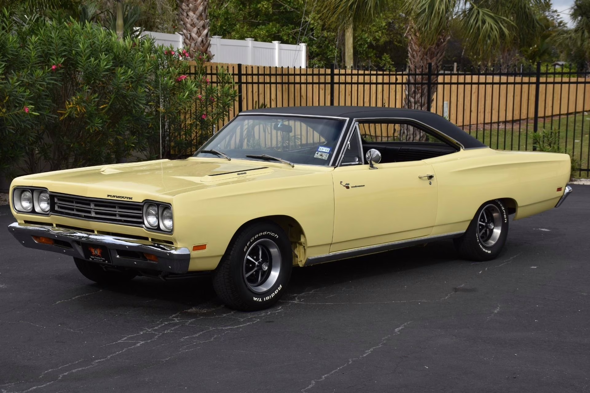 1969 Sunfire Yellow Plymouth Roadrunner