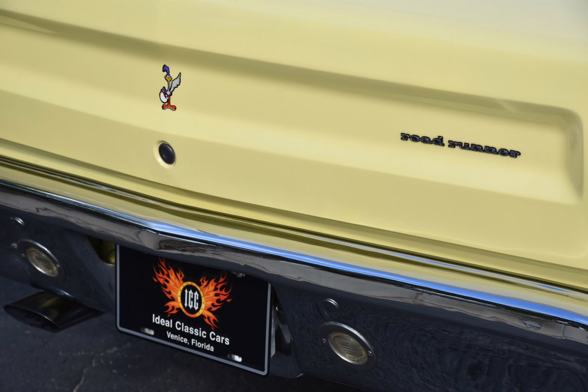 1969 Sunfire Yellow Plymouth Roadrunner