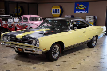 1969 SunfireYellow Plymouth GTX