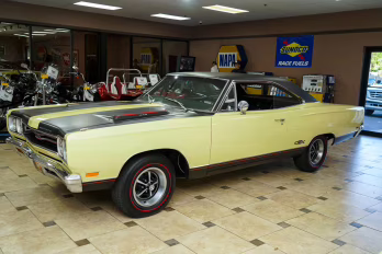 1969 SunfireYellow Plymouth GTX