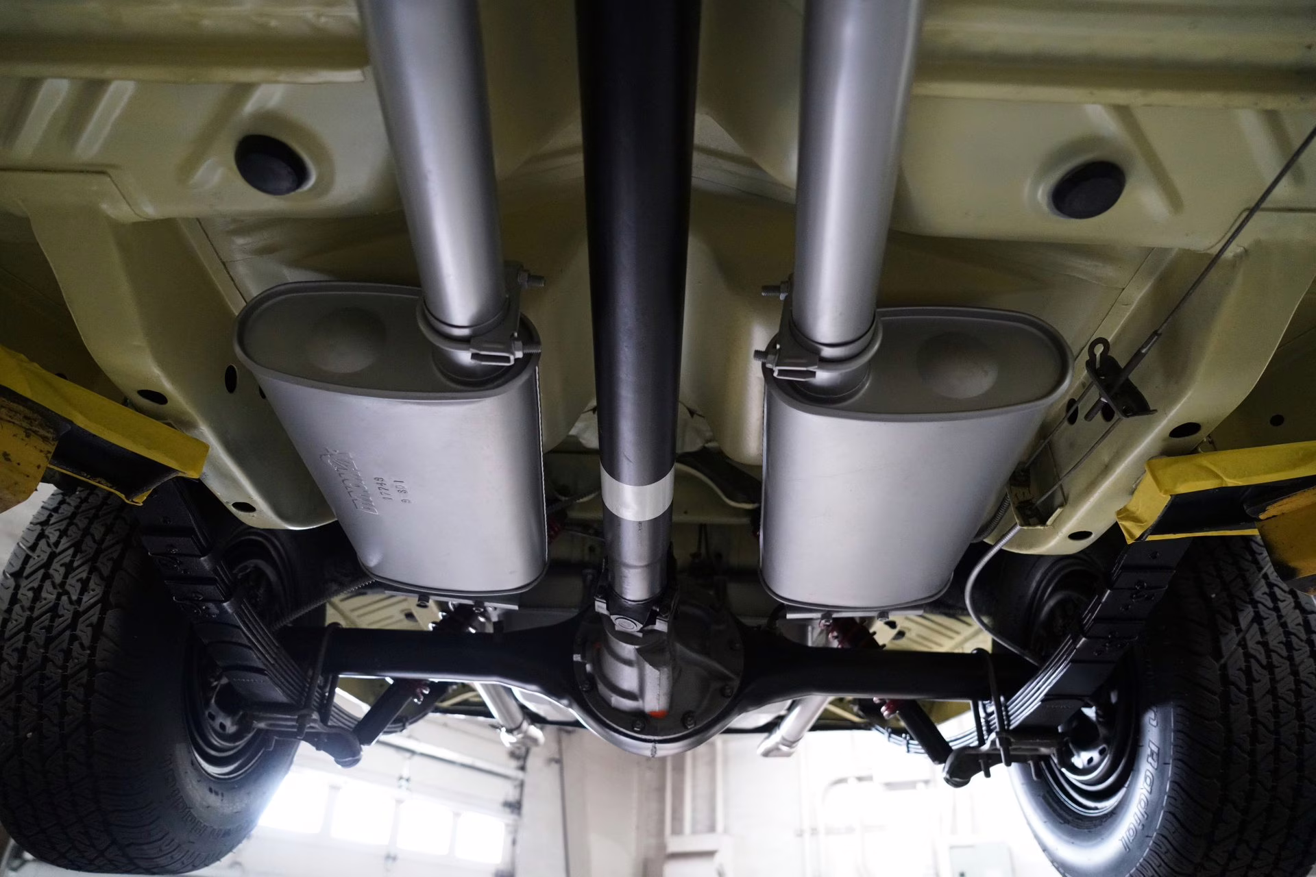 1969 SunfireYellow Plymouth GTX