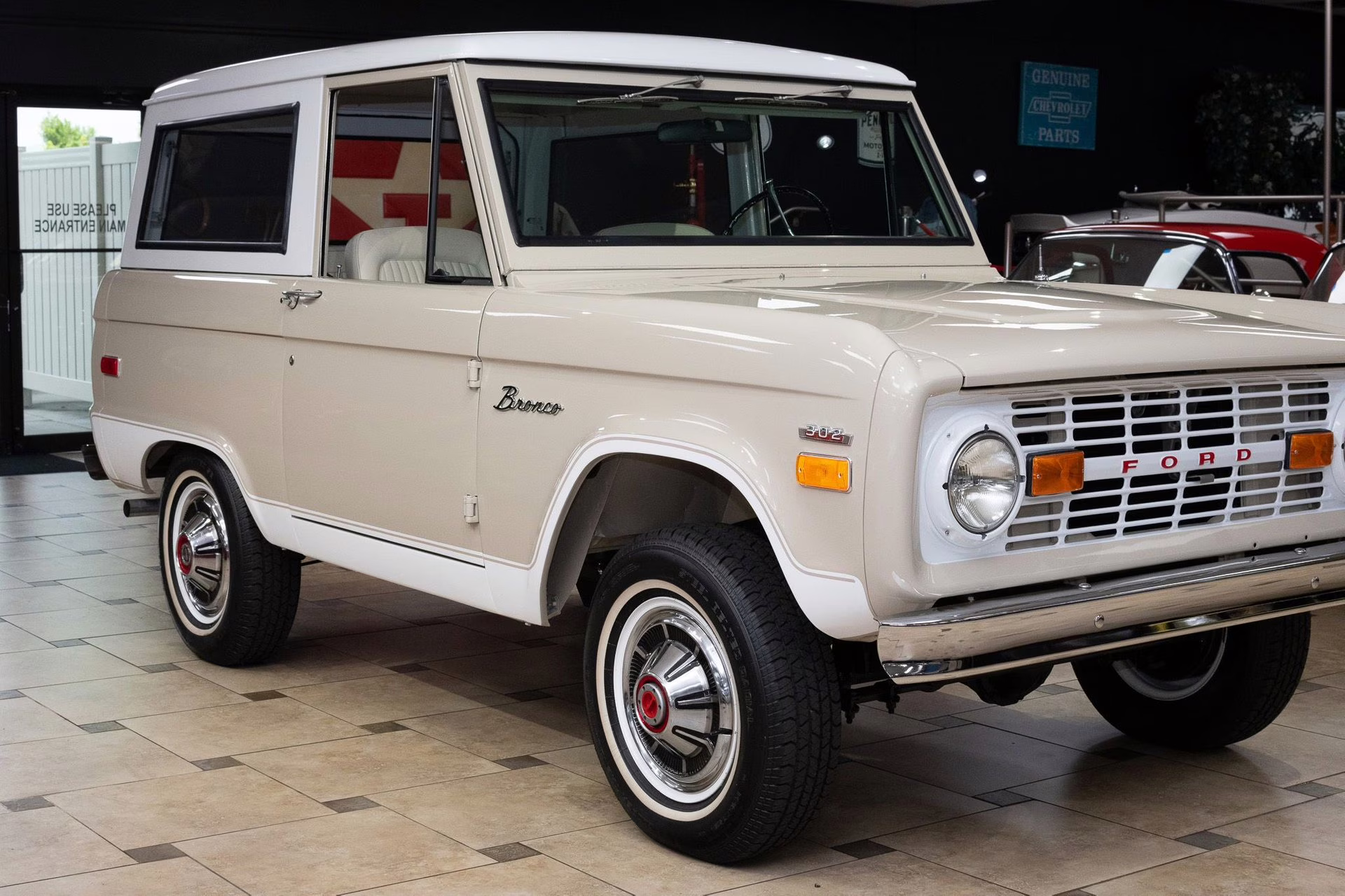 1971 Mojave Beige Ford Bronco
