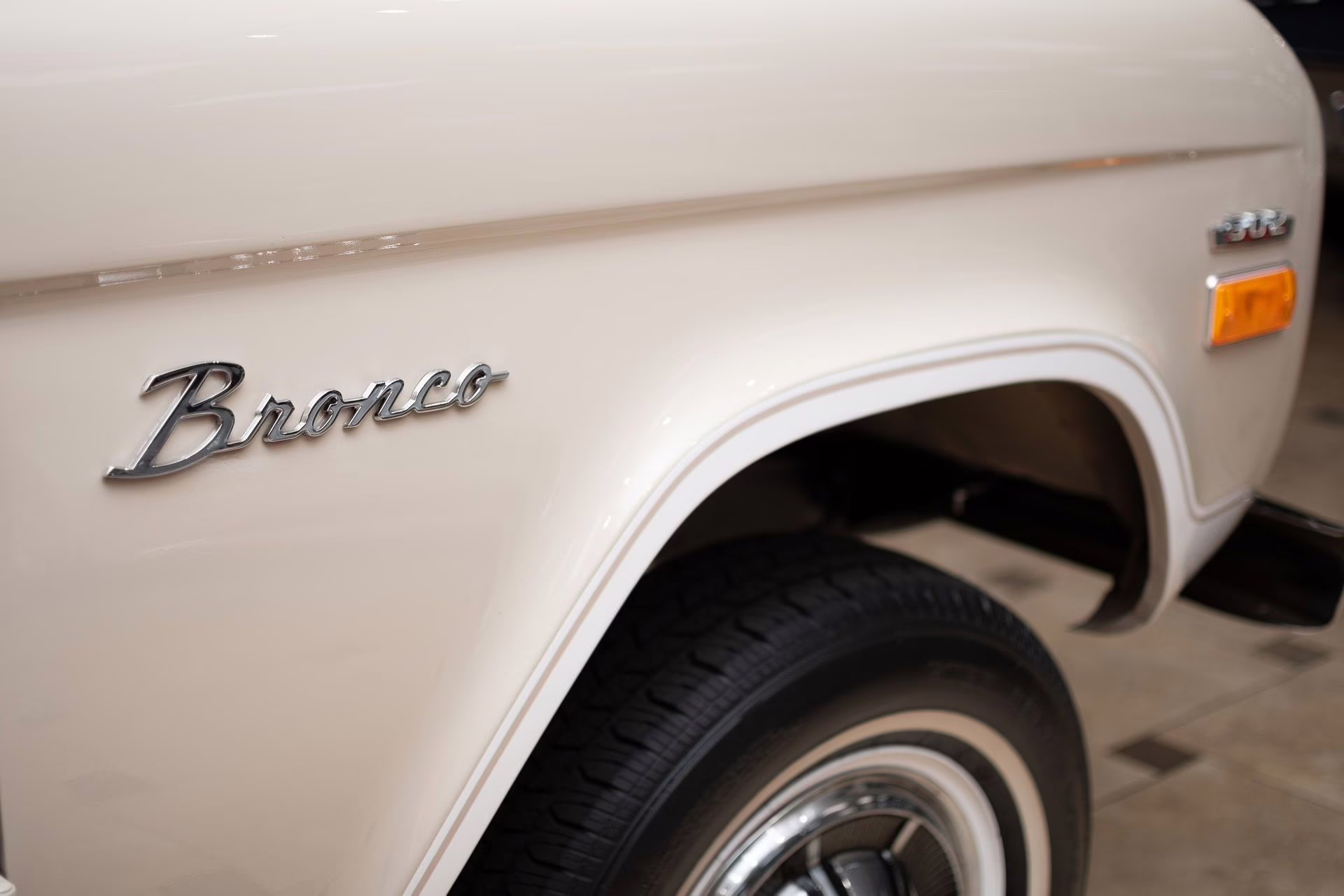 1971 Mojave Beige Ford Bronco