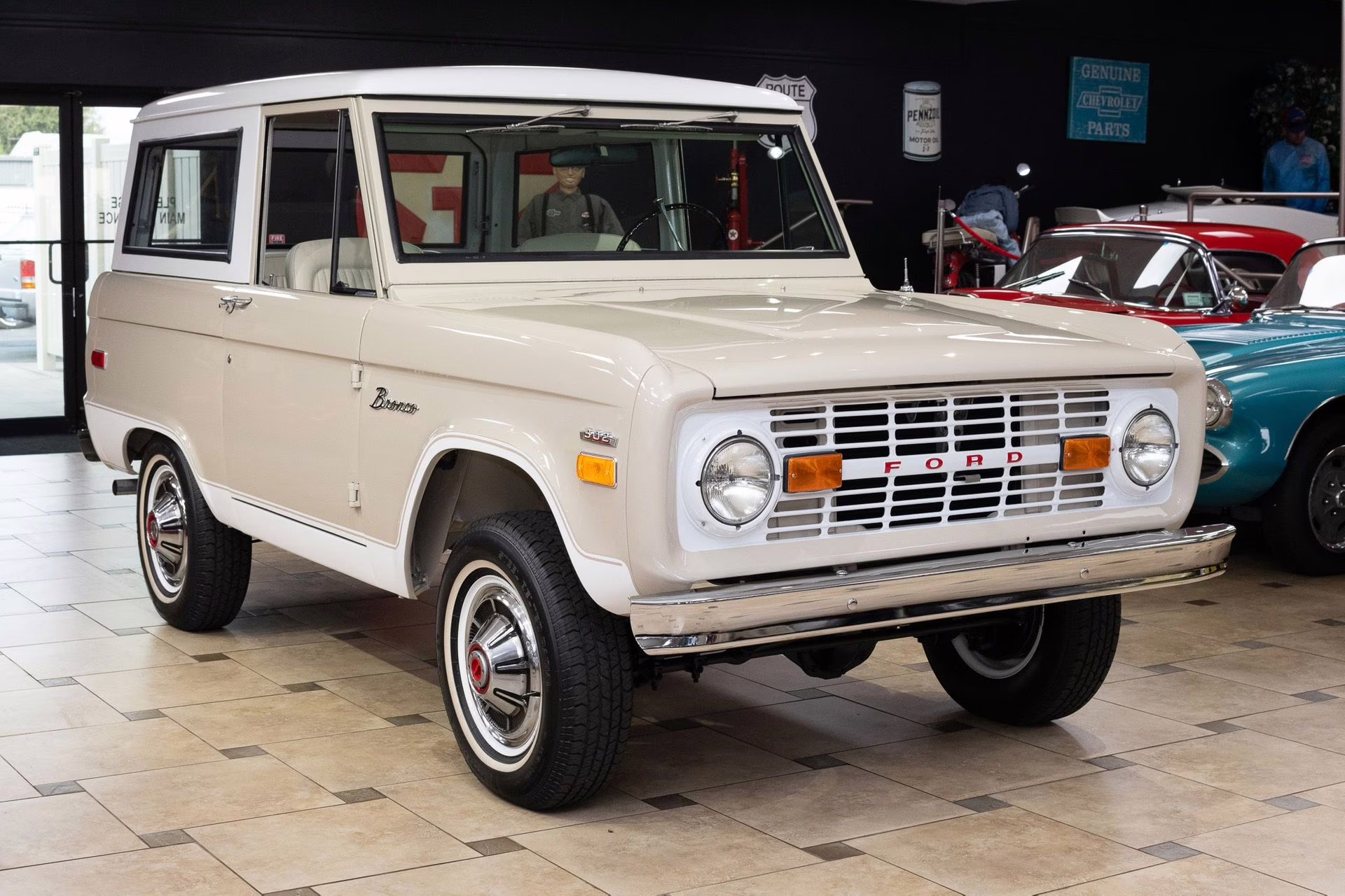 1971 Mojave Beige Ford Bronco