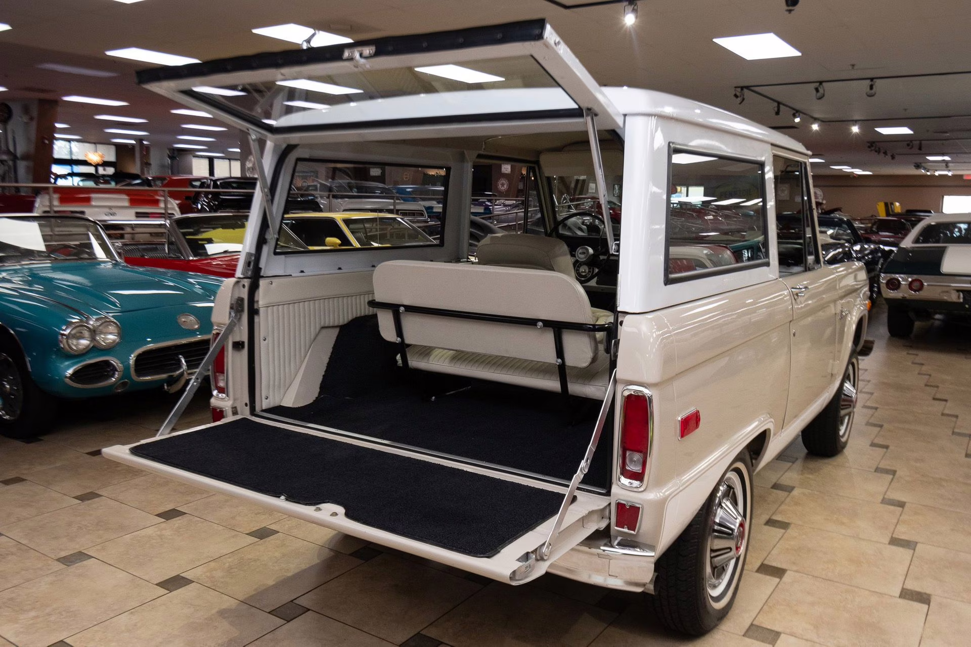 1971 Mojave Beige Ford Bronco