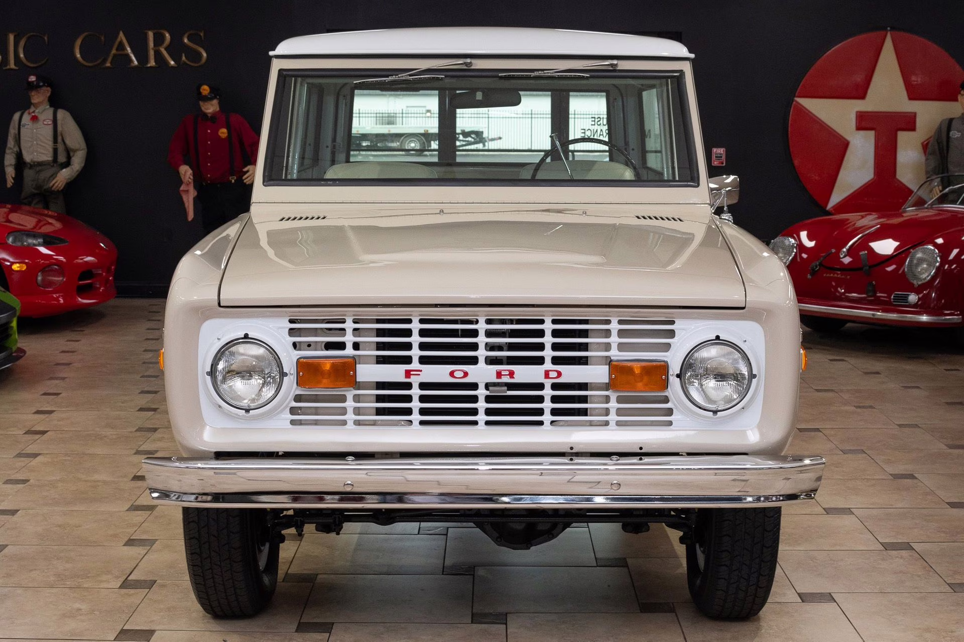 1971 Mojave Beige Ford Bronco