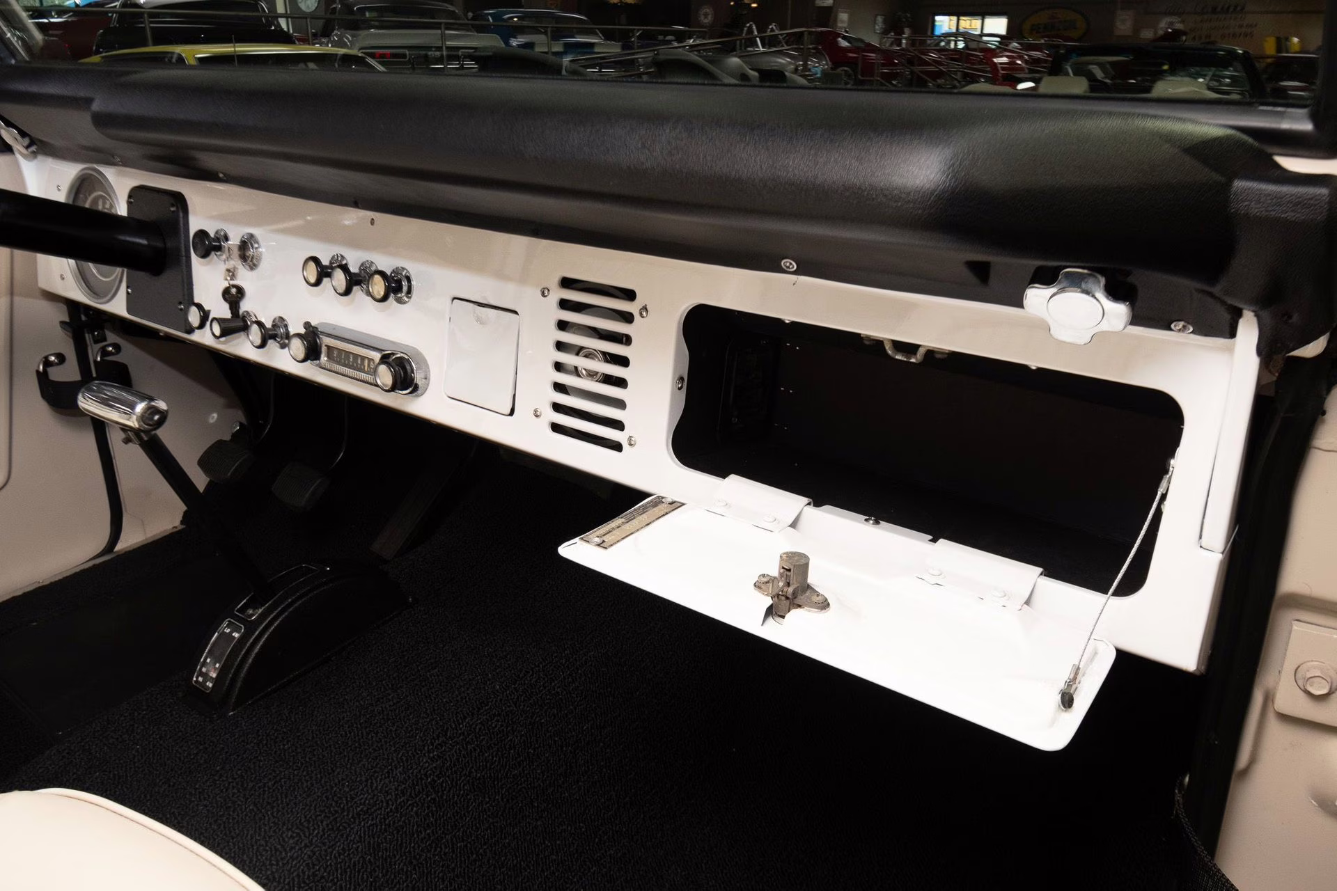 1971 Mojave Beige Ford Bronco