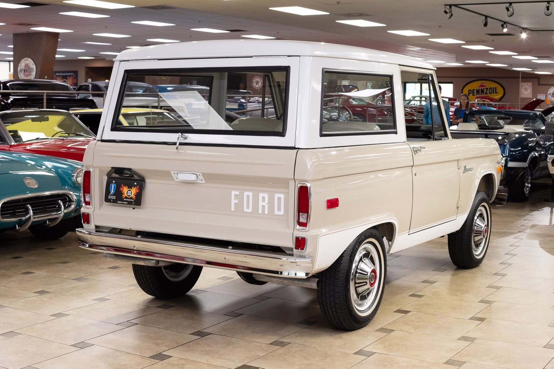 1971 Mojave Beige Ford Bronco