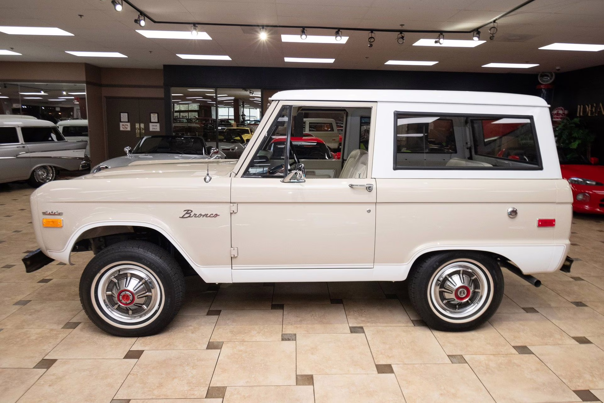1971 Mojave Beige Ford Bronco
