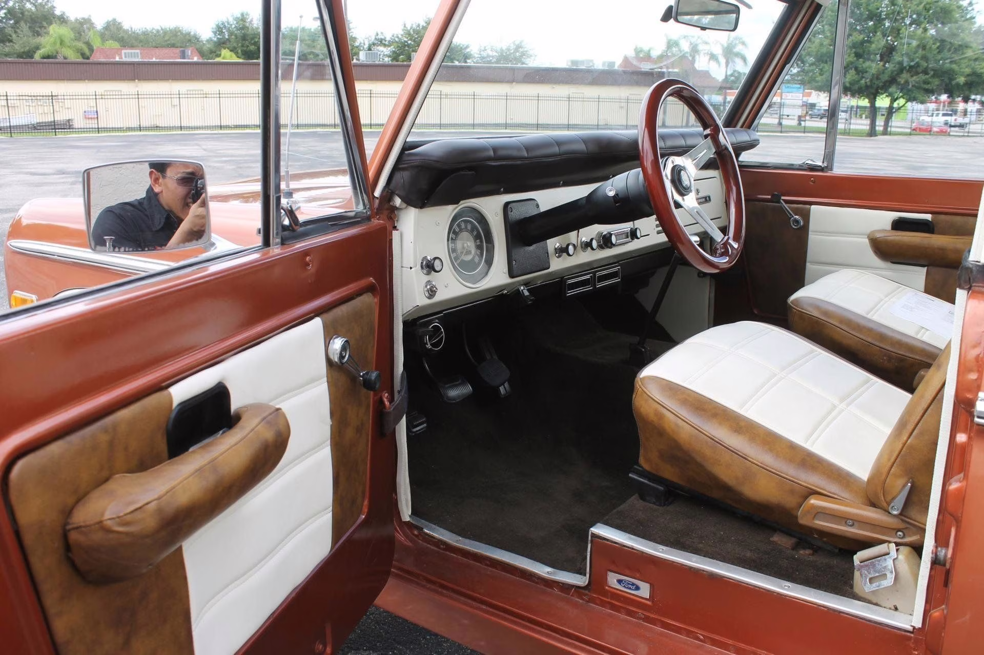 1972 Bronze Ford Bronco