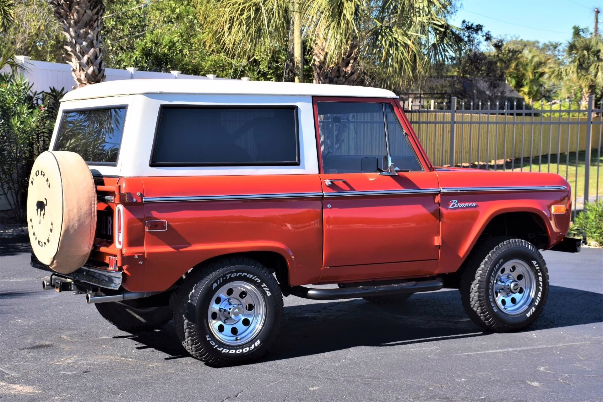 1974 Red and White Ford Bronco