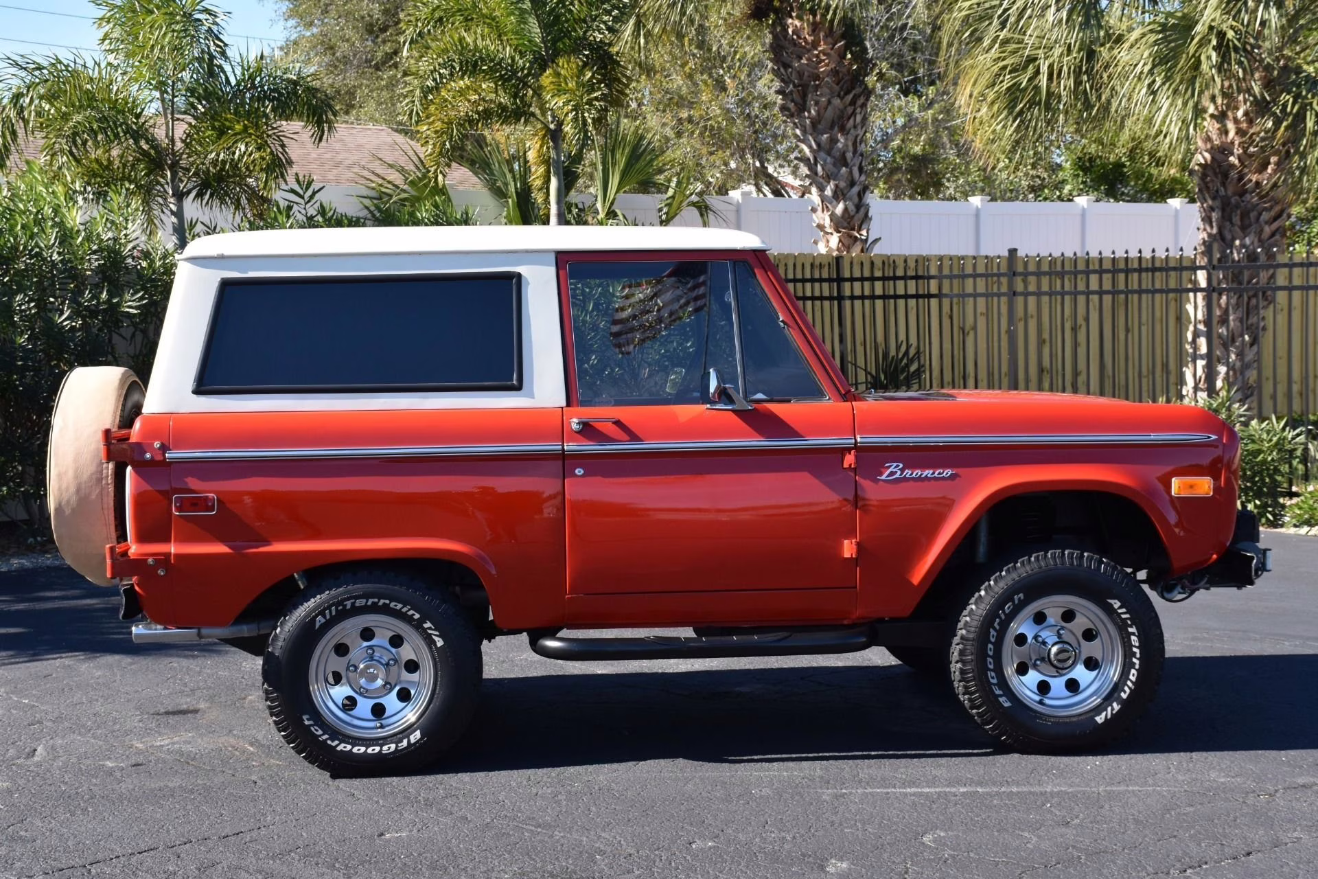 1974 Red and White Ford Bronco