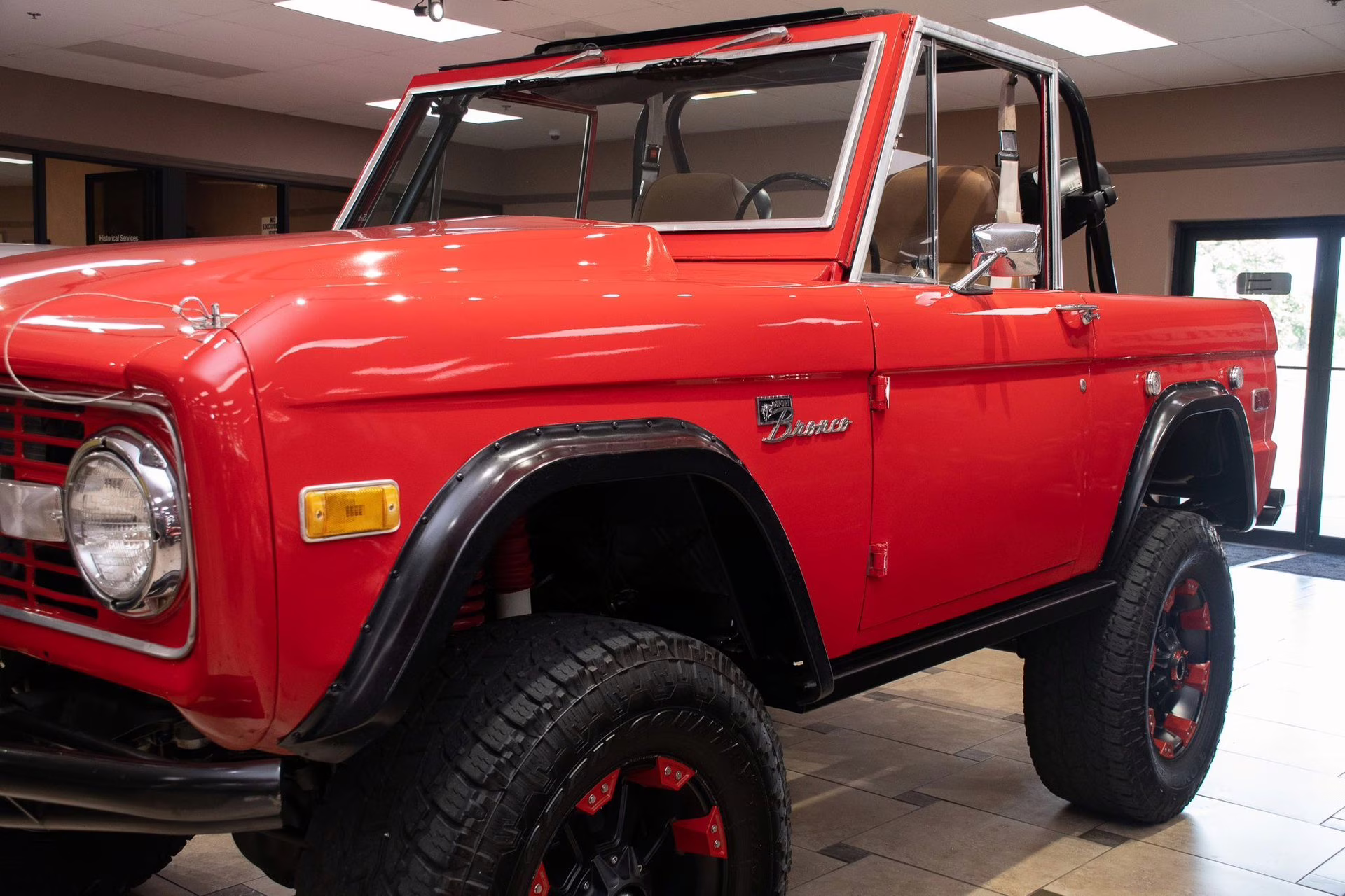 1975 Bright Red/White Ford Bronco