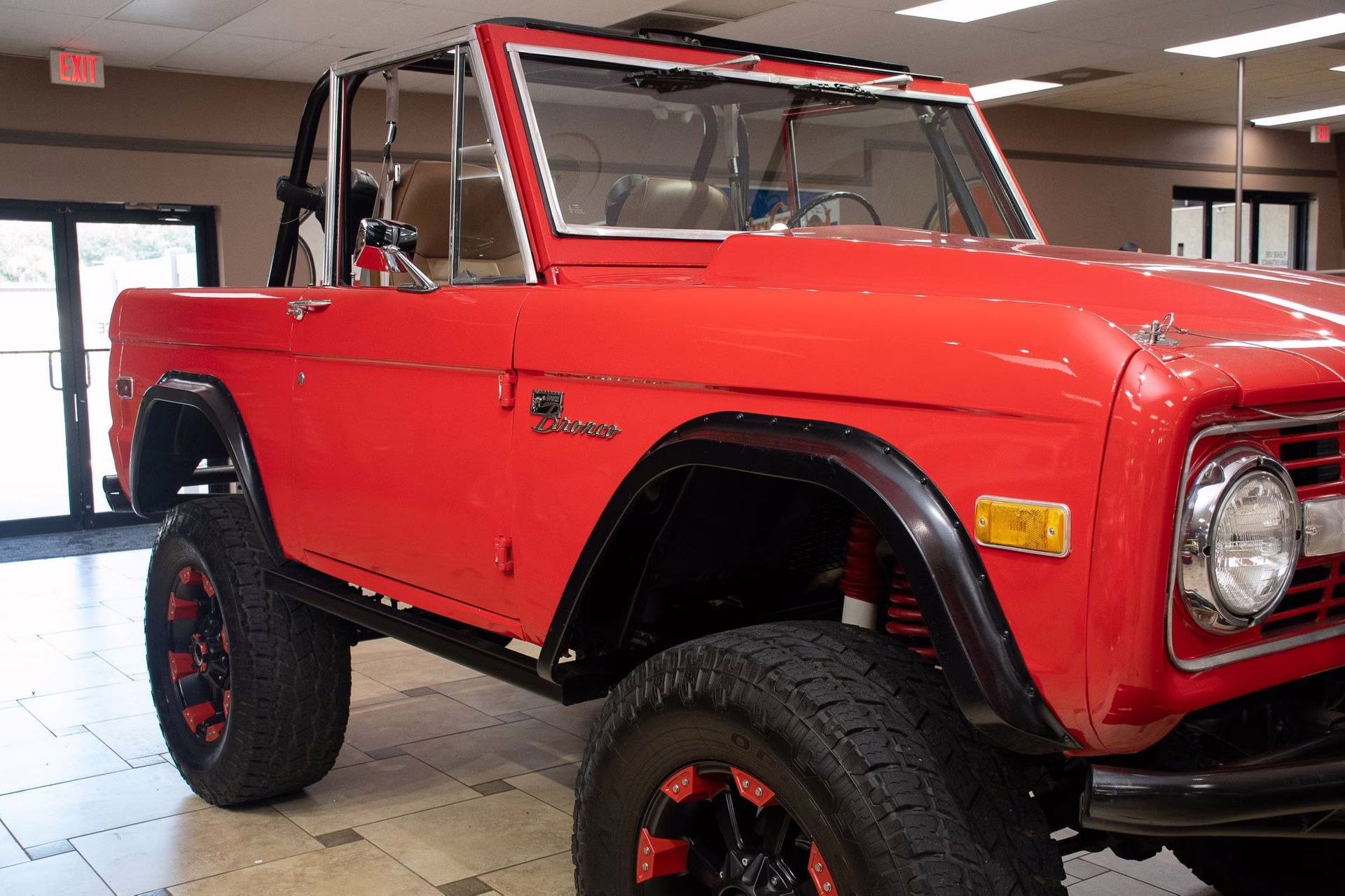 1975 Bright Red/White Ford Bronco