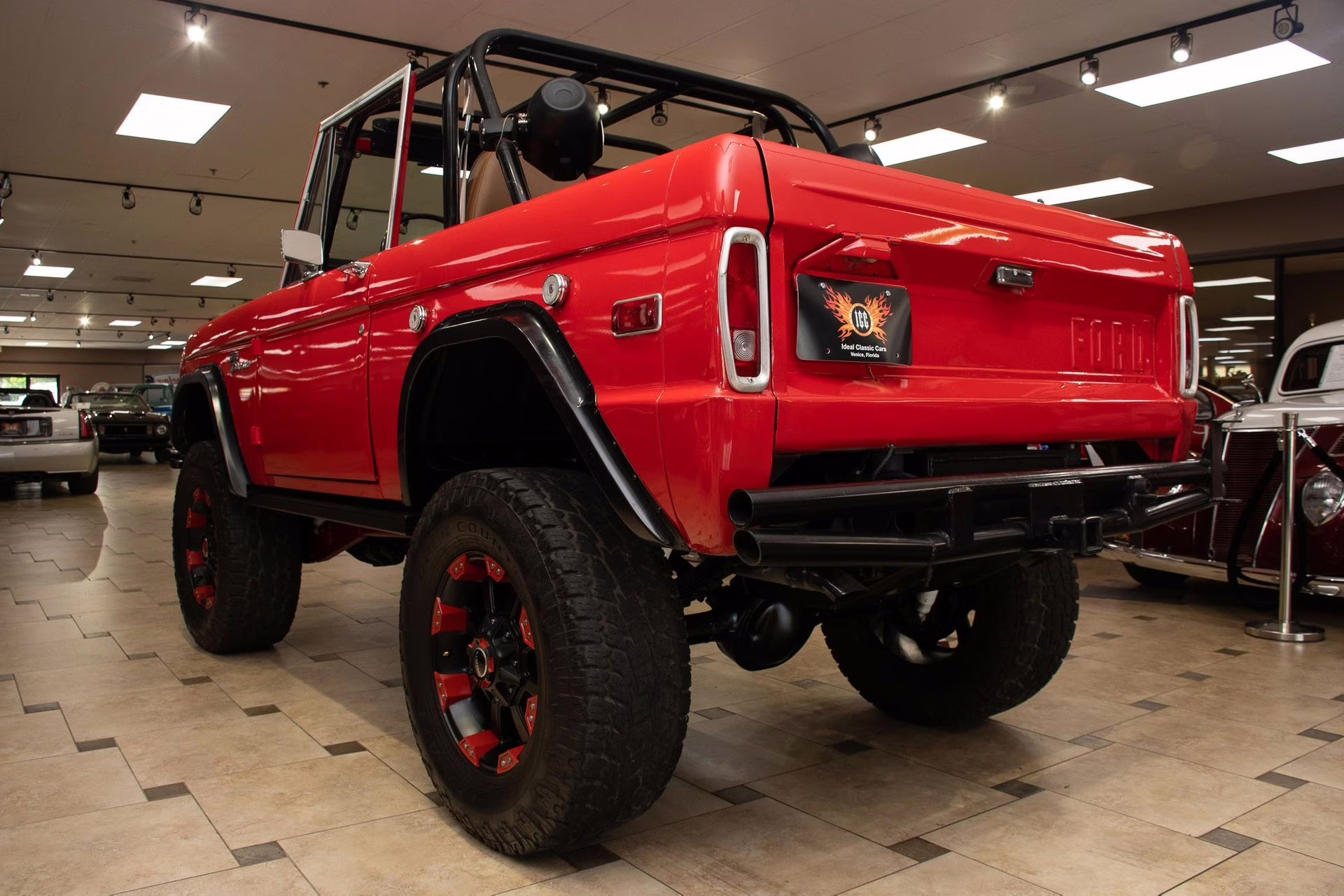 1975 Bright Red/White Ford Bronco