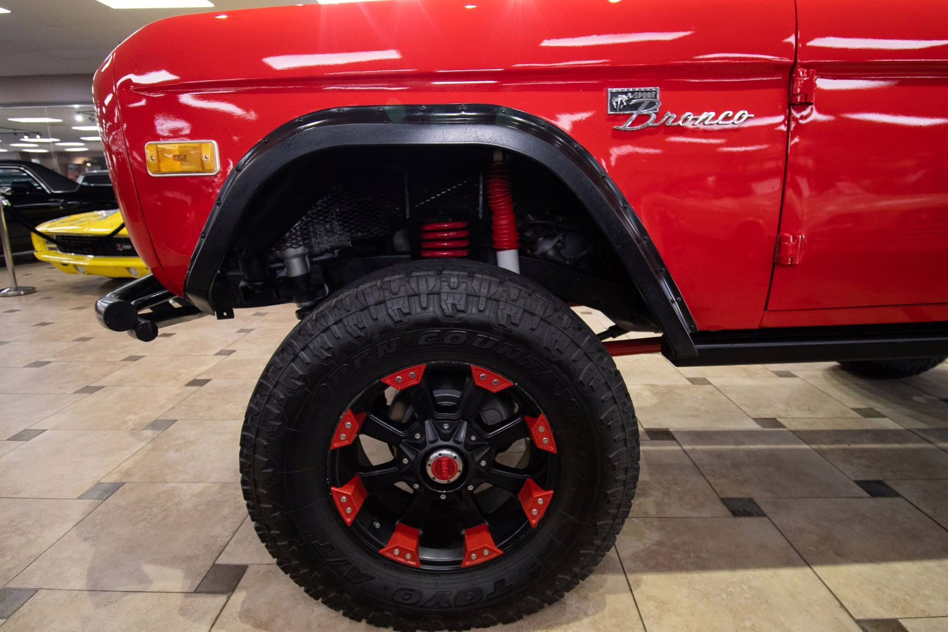 1975 Bright Red/White Ford Bronco