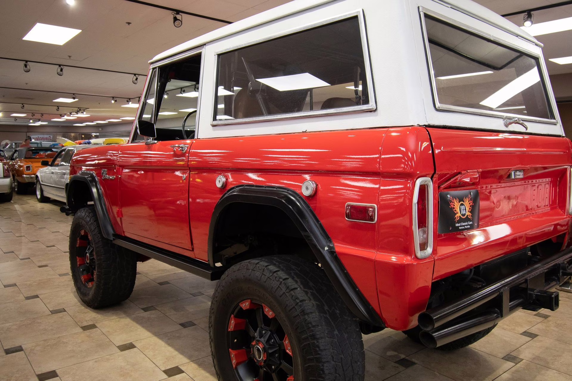 1975 Bright Red/White Ford Bronco