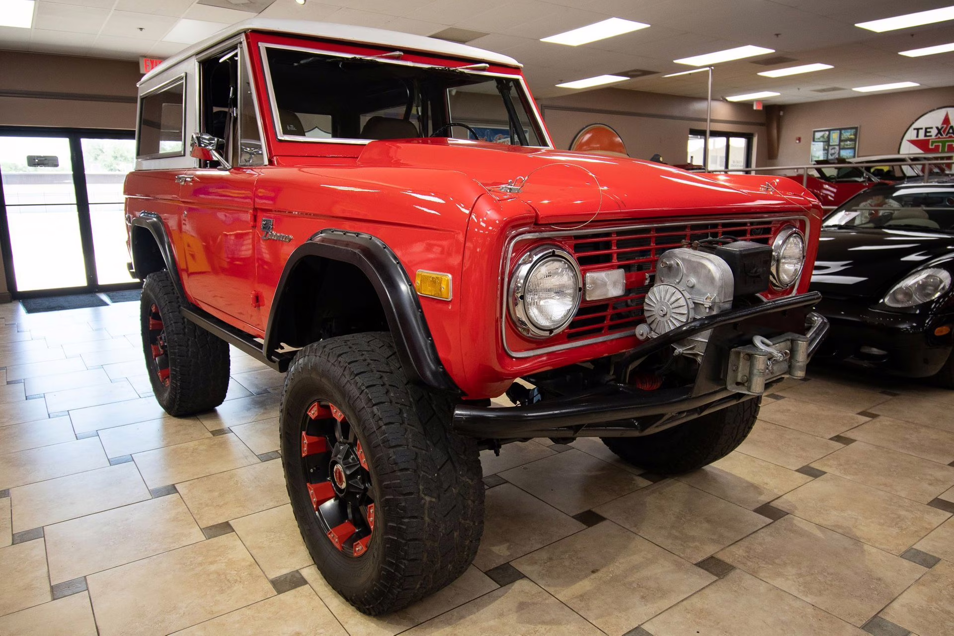 1975 Bright Red/White Ford Bronco