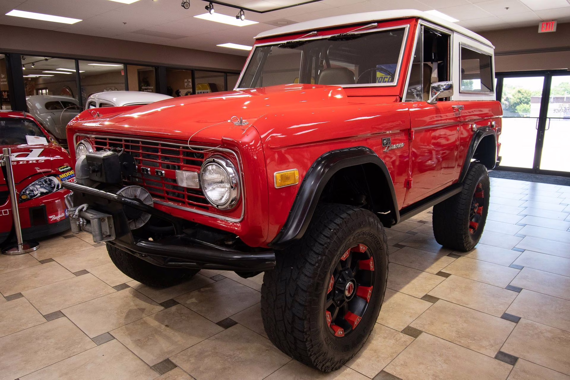 1975 Bright Red/White Ford Bronco