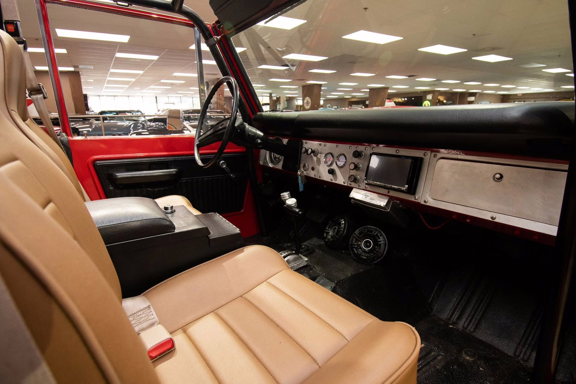1975 Bright Red/White Ford Bronco